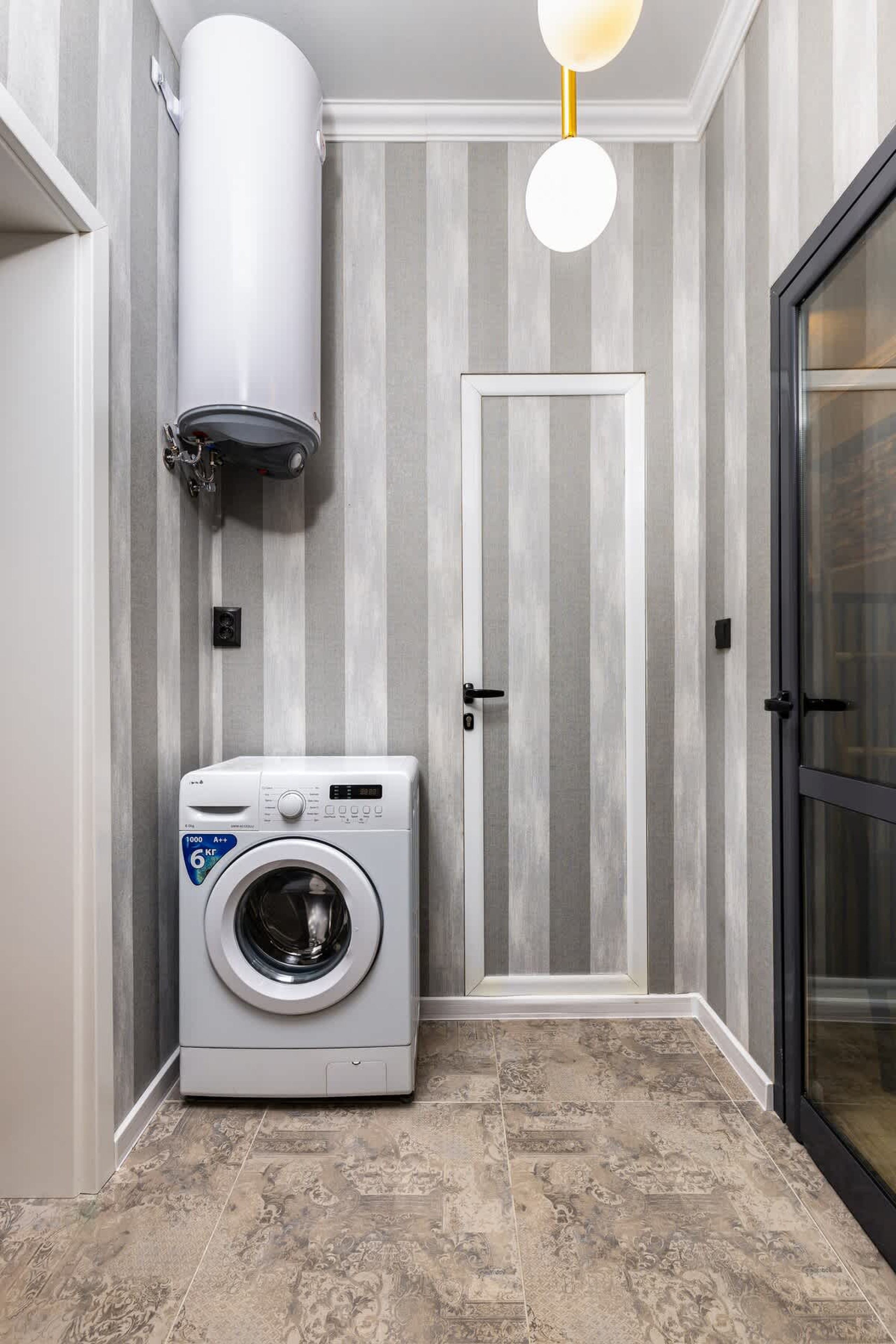 Scoutaround White Logo