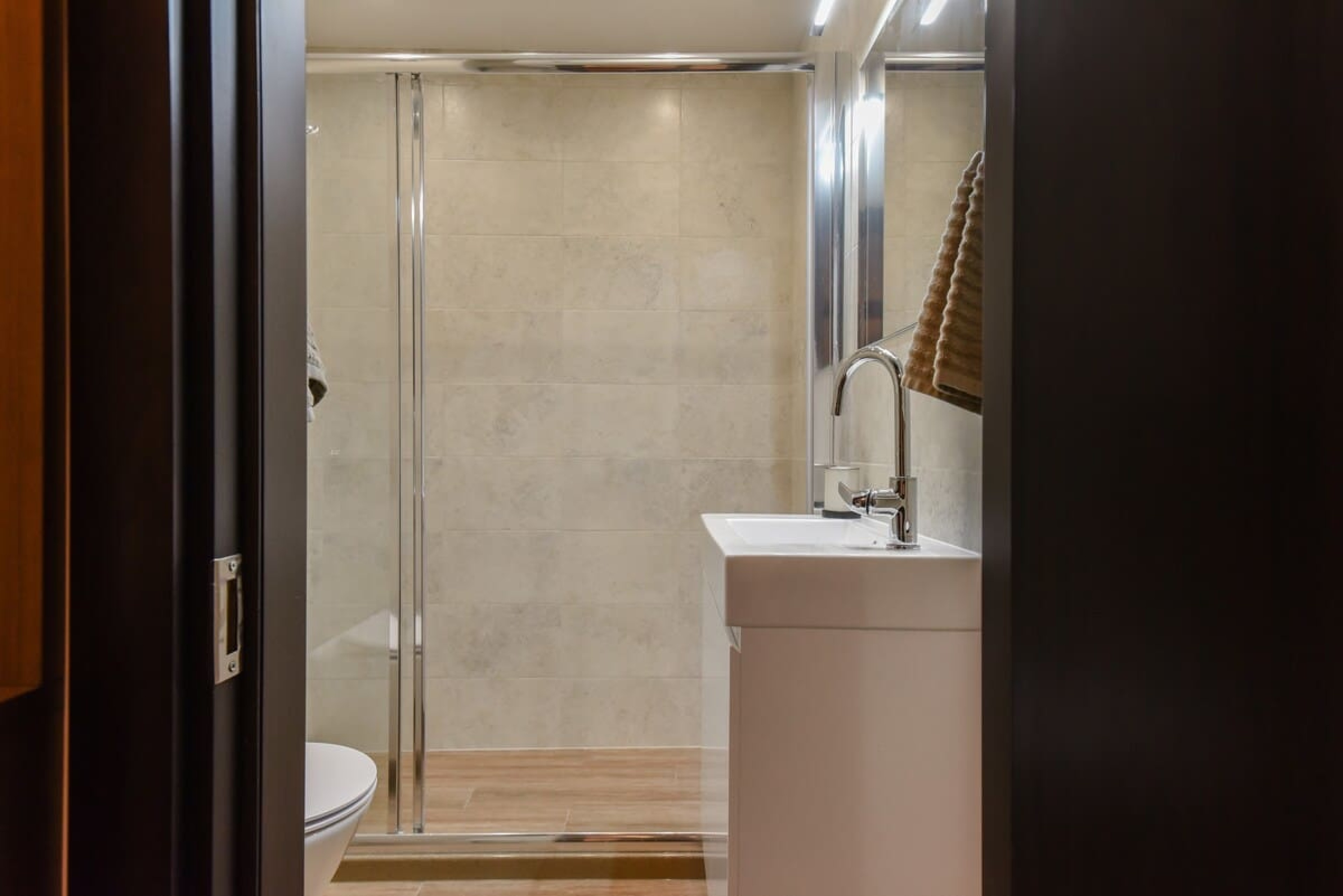 The Grunge Spot - Charming NEW 1-Bedroom - Photo 20