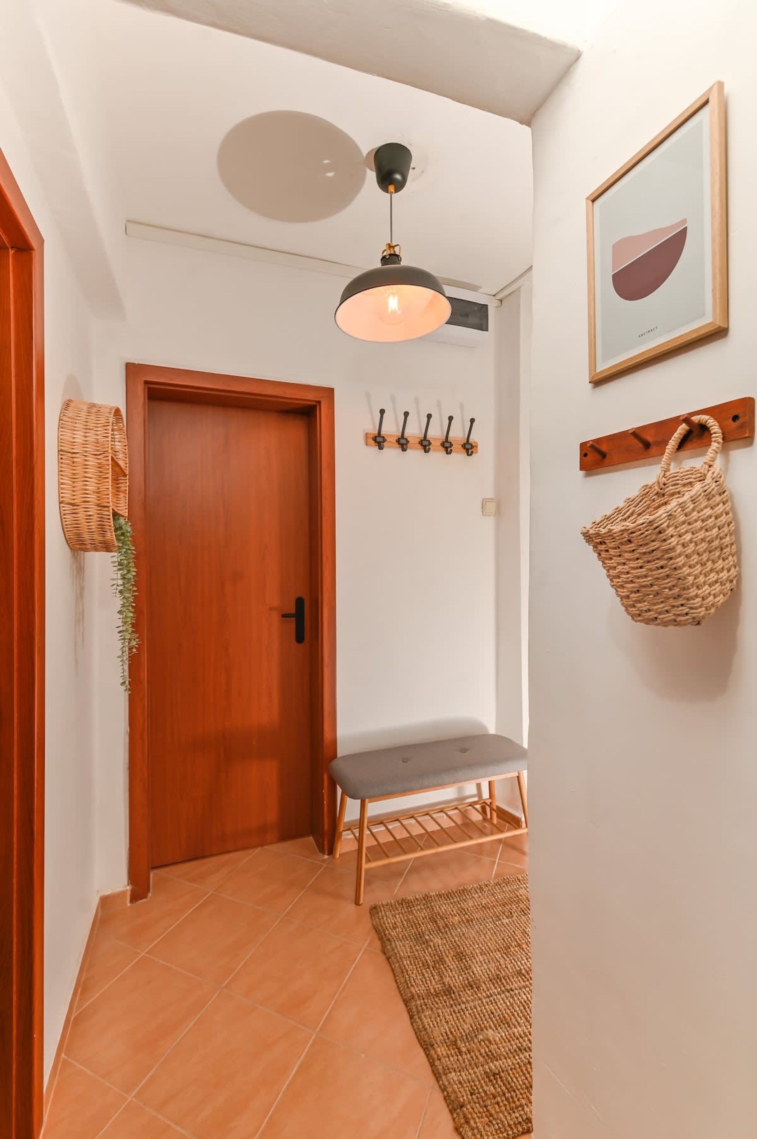 Scoutaround White Logo