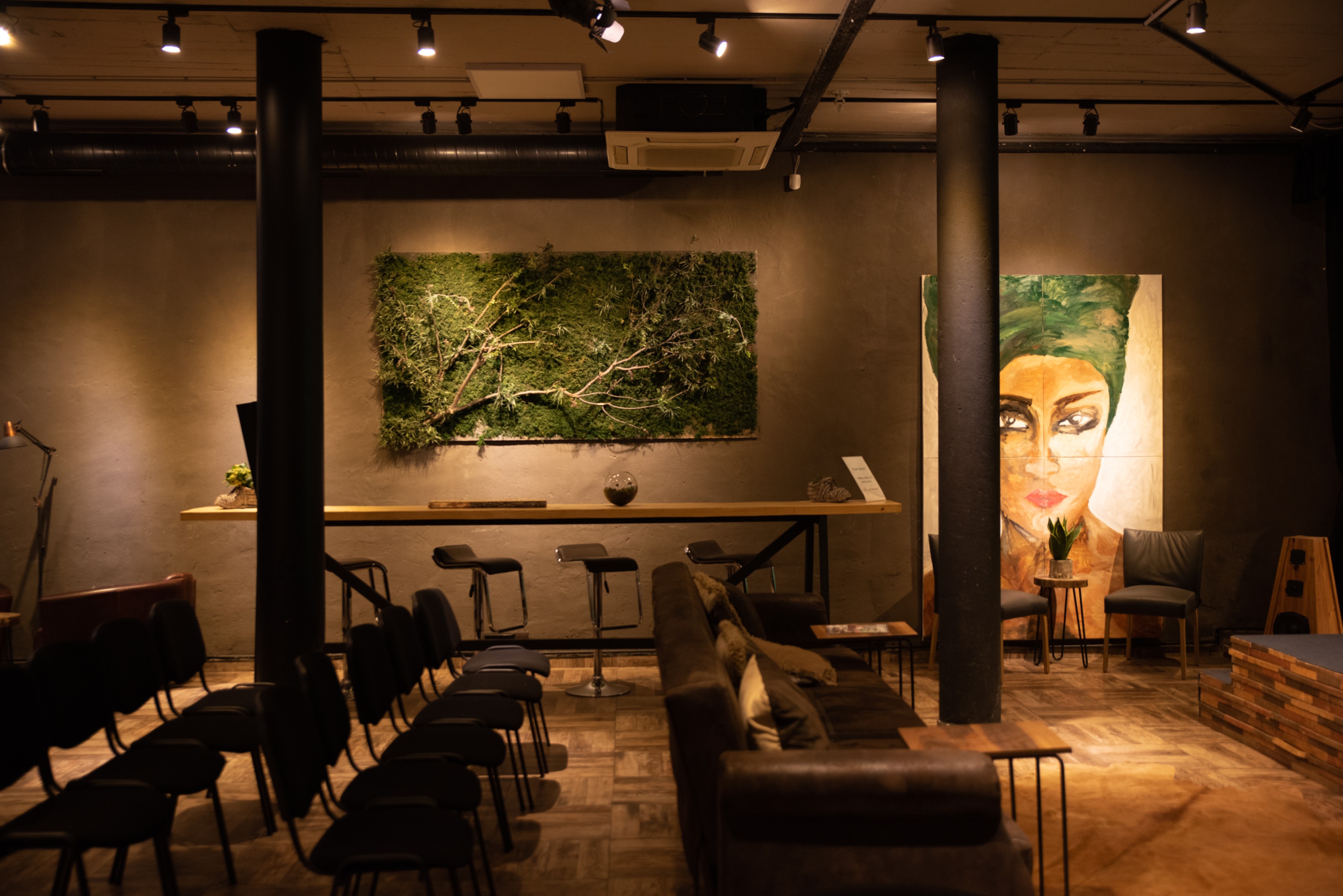 Scoutaround White Logo