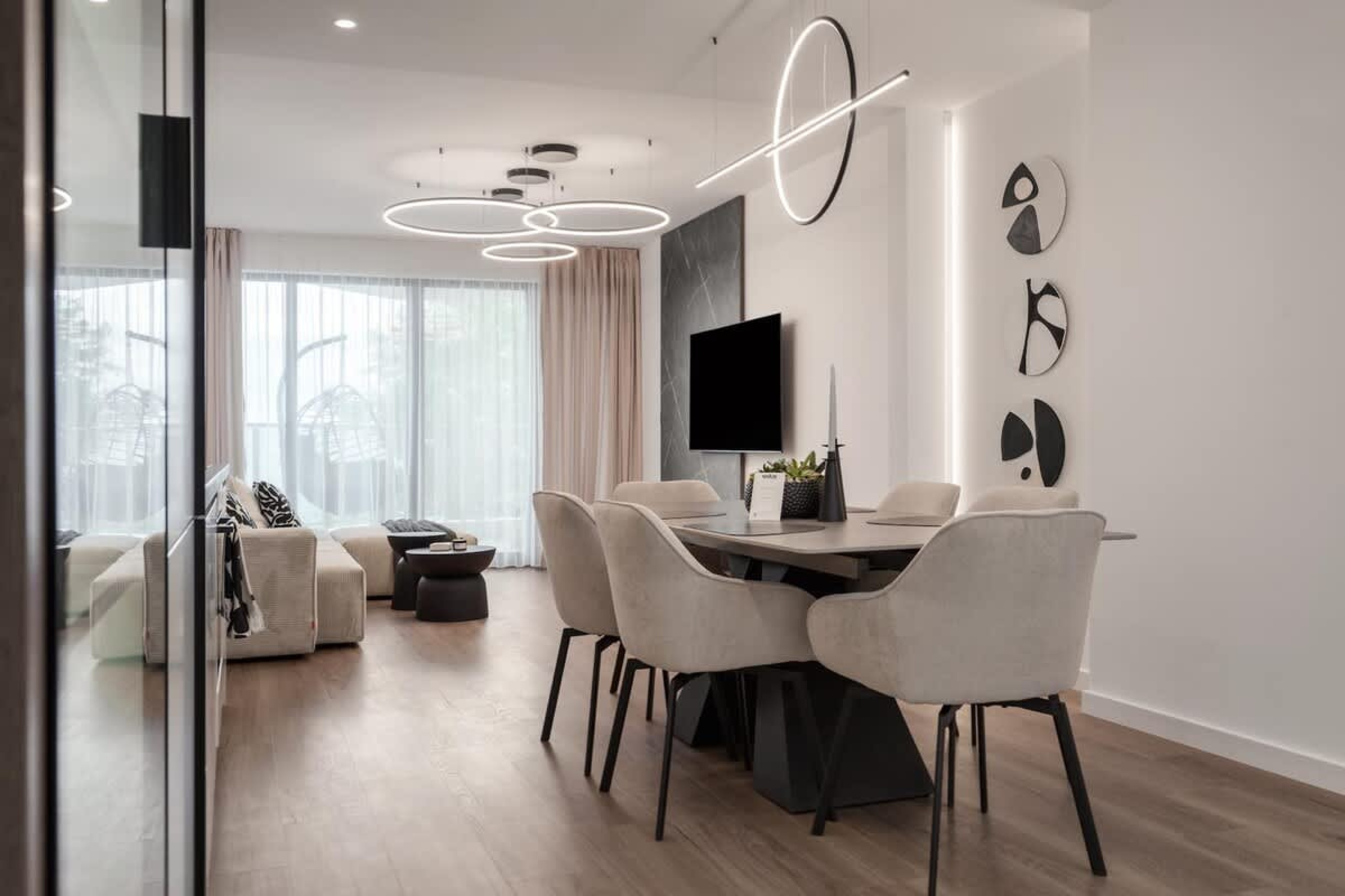 Scoutaround White Logo