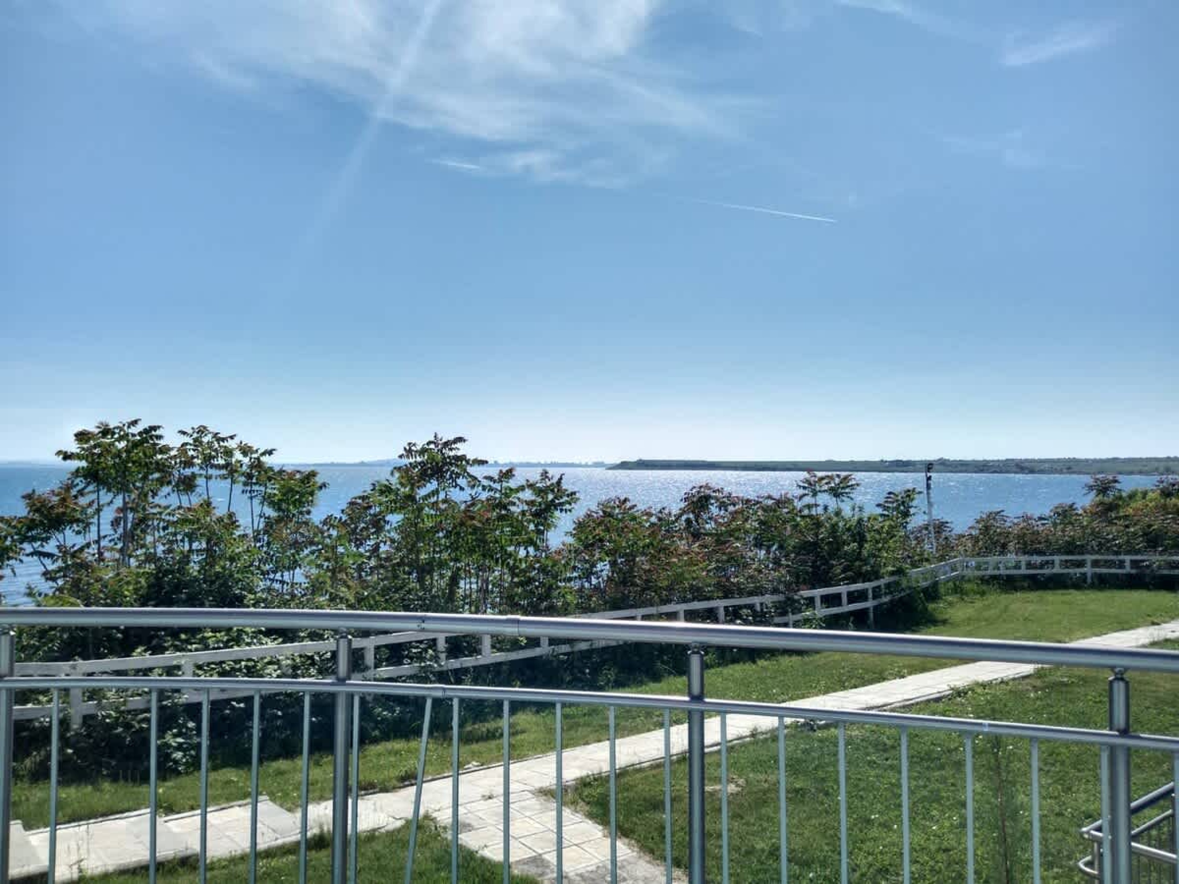 Scoutaround White Logo