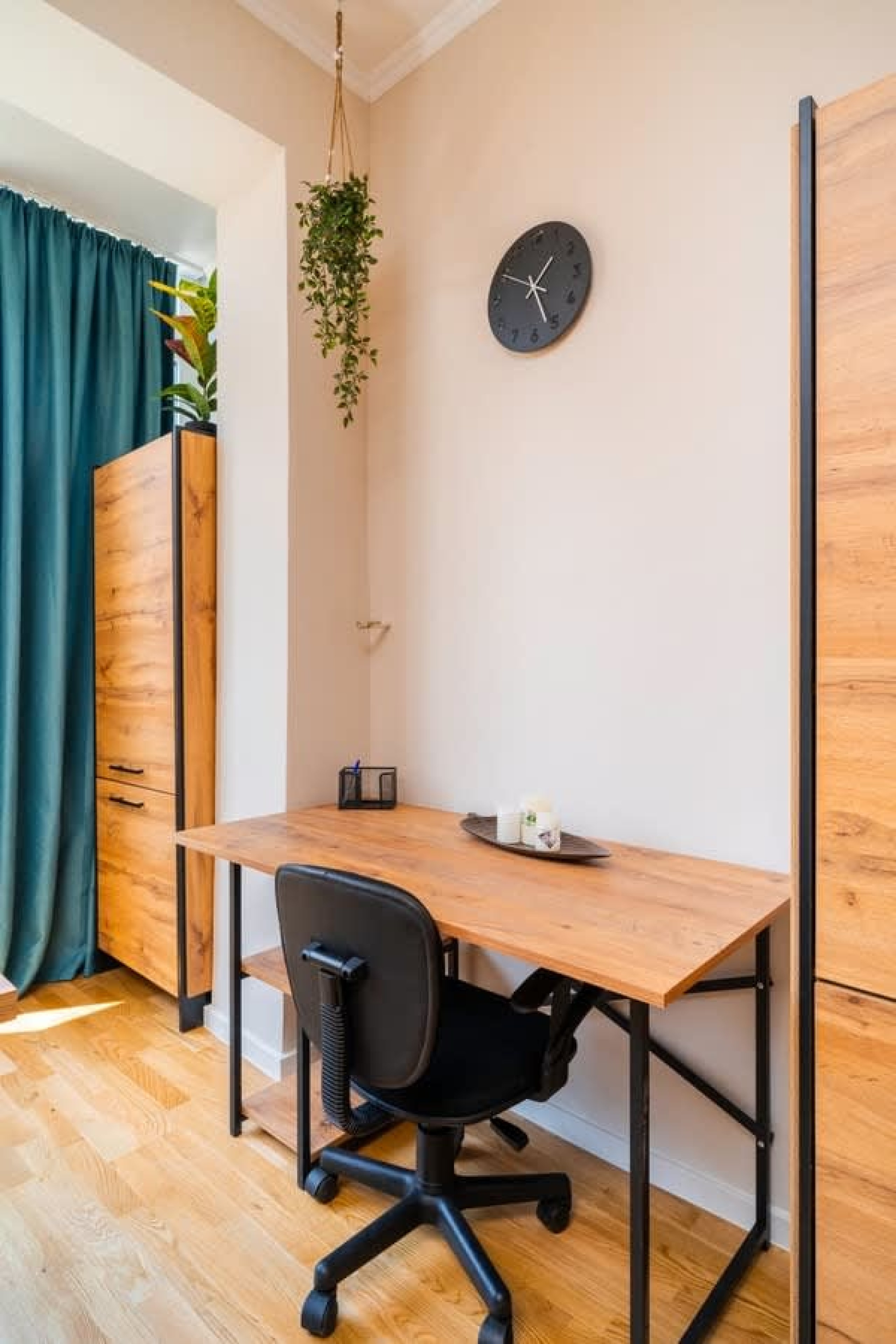 Scoutaround White Logo