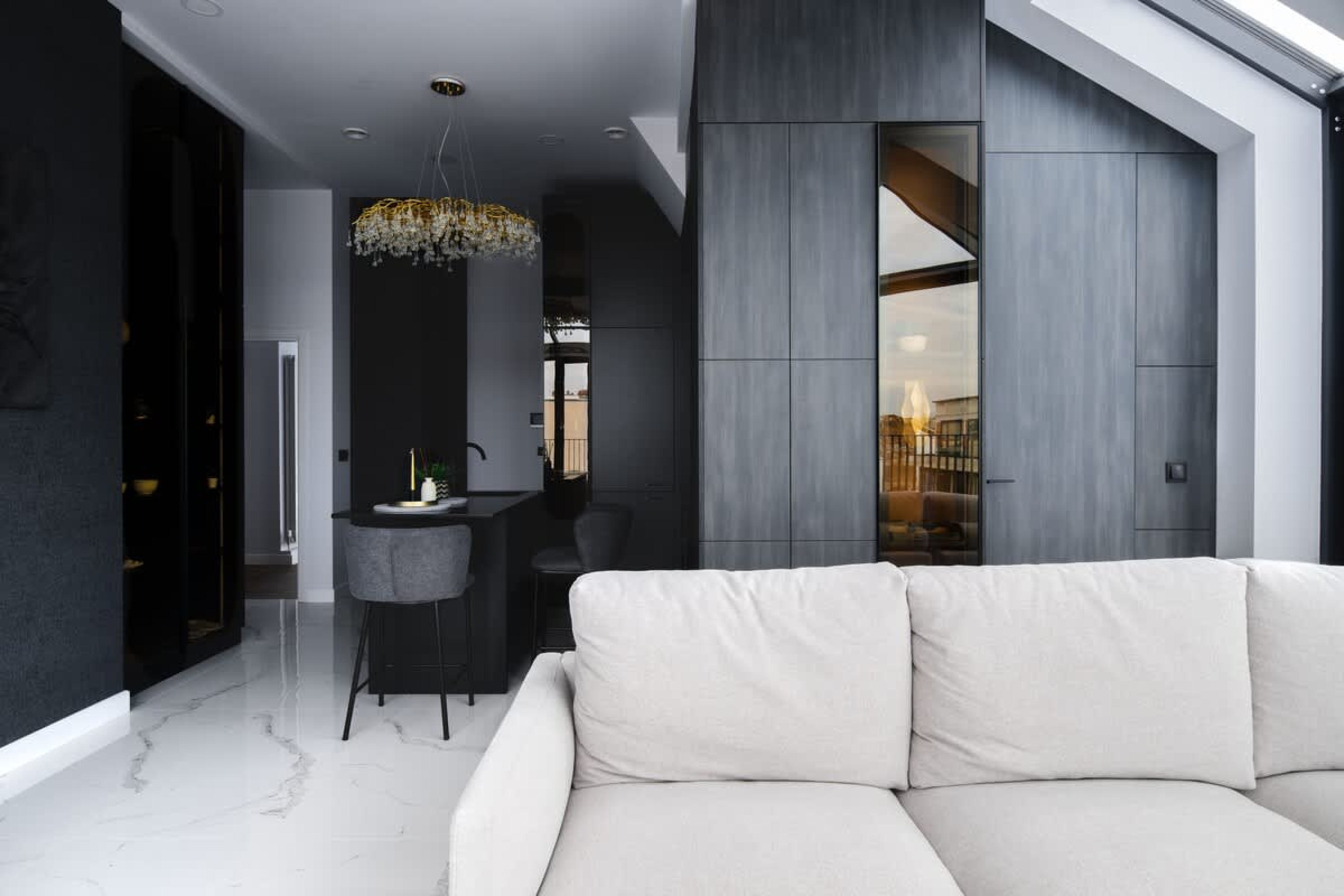 Scoutaround White Logo