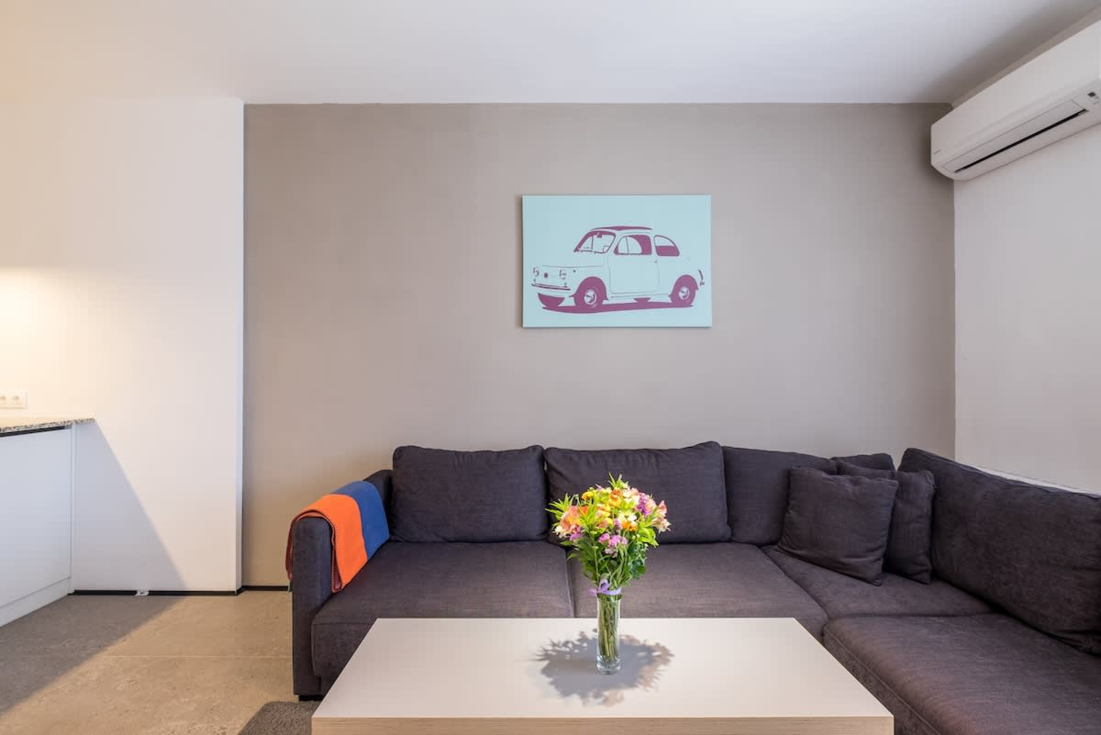 Scoutaround White Logo