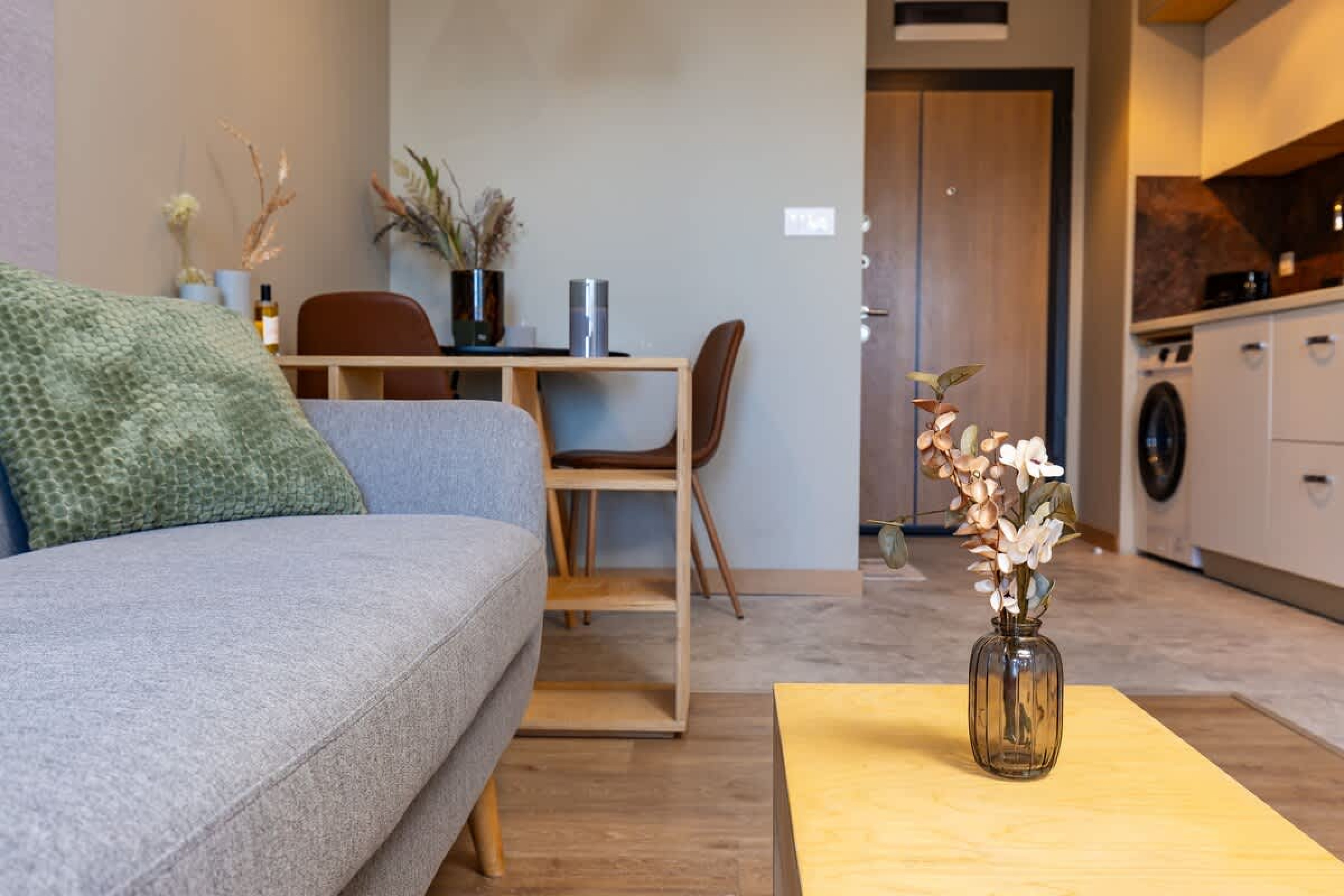 Scoutaround White Logo