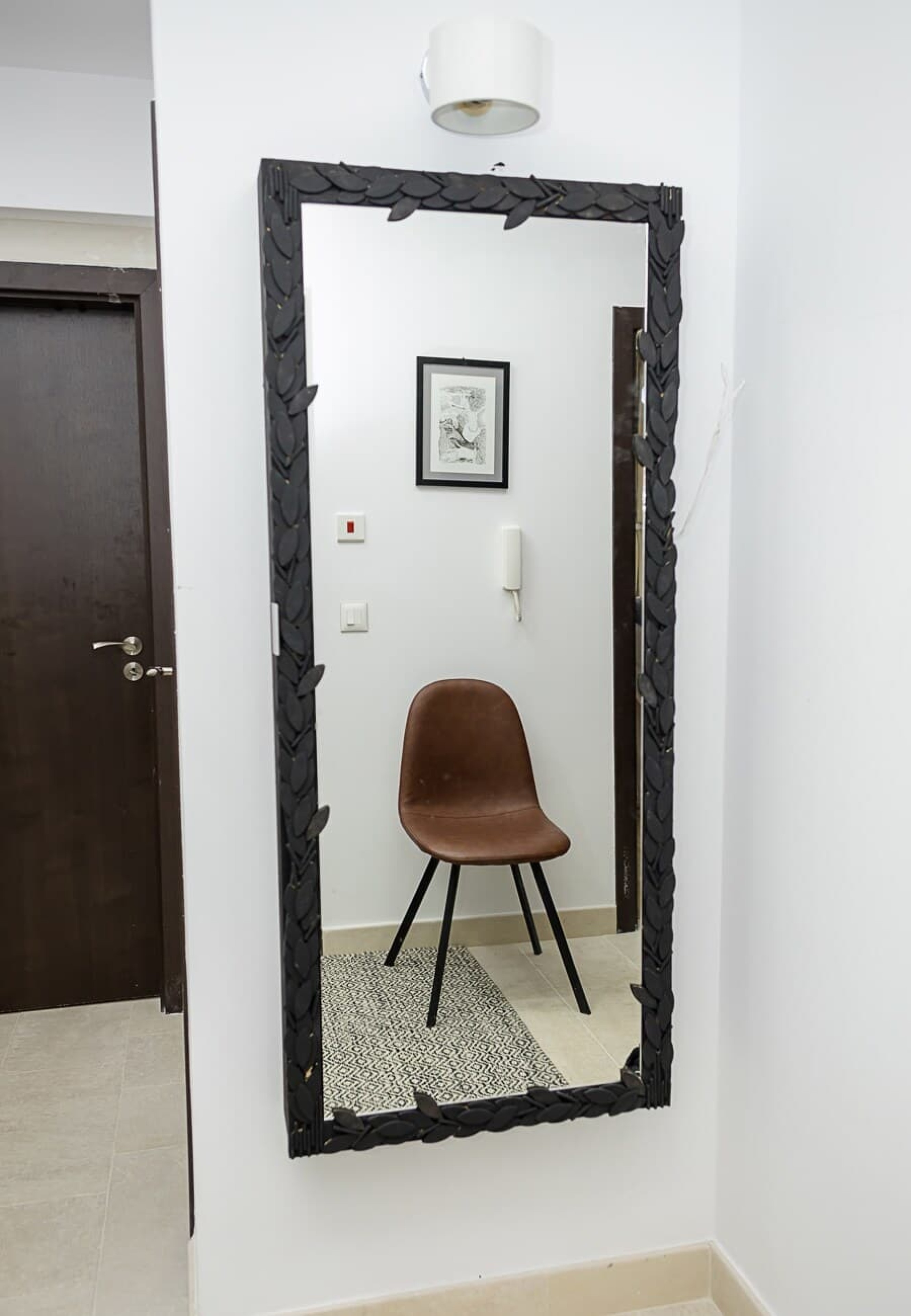 Scoutaround White Logo