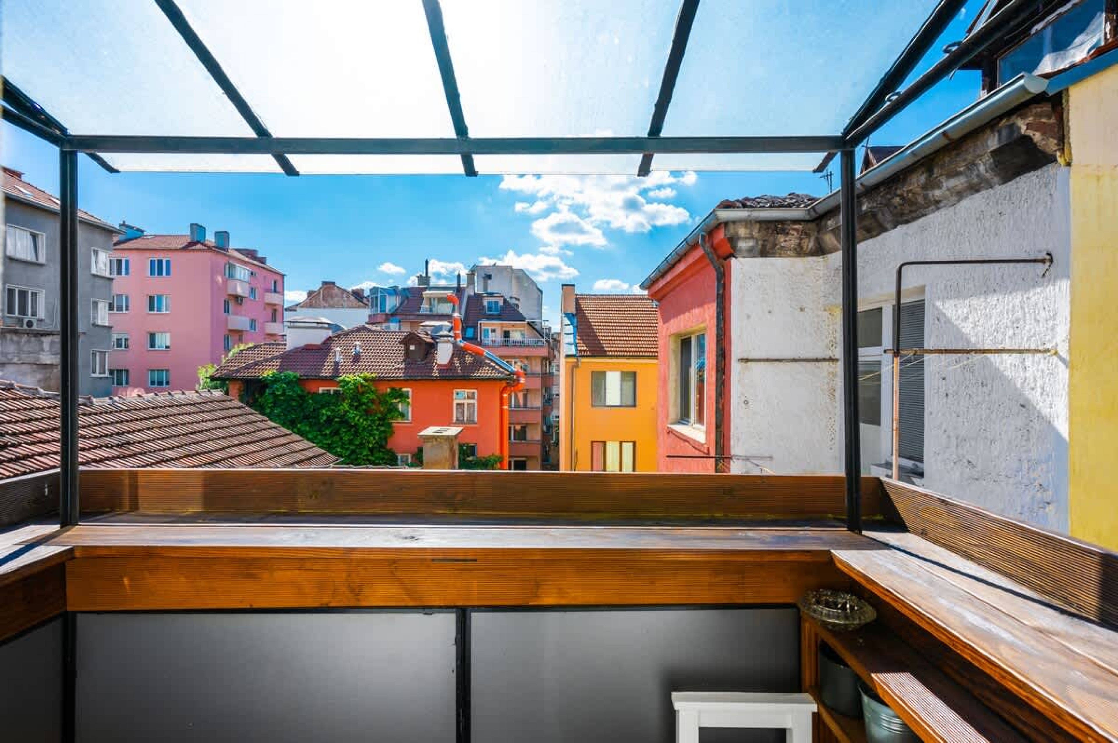 Scoutaround White Logo