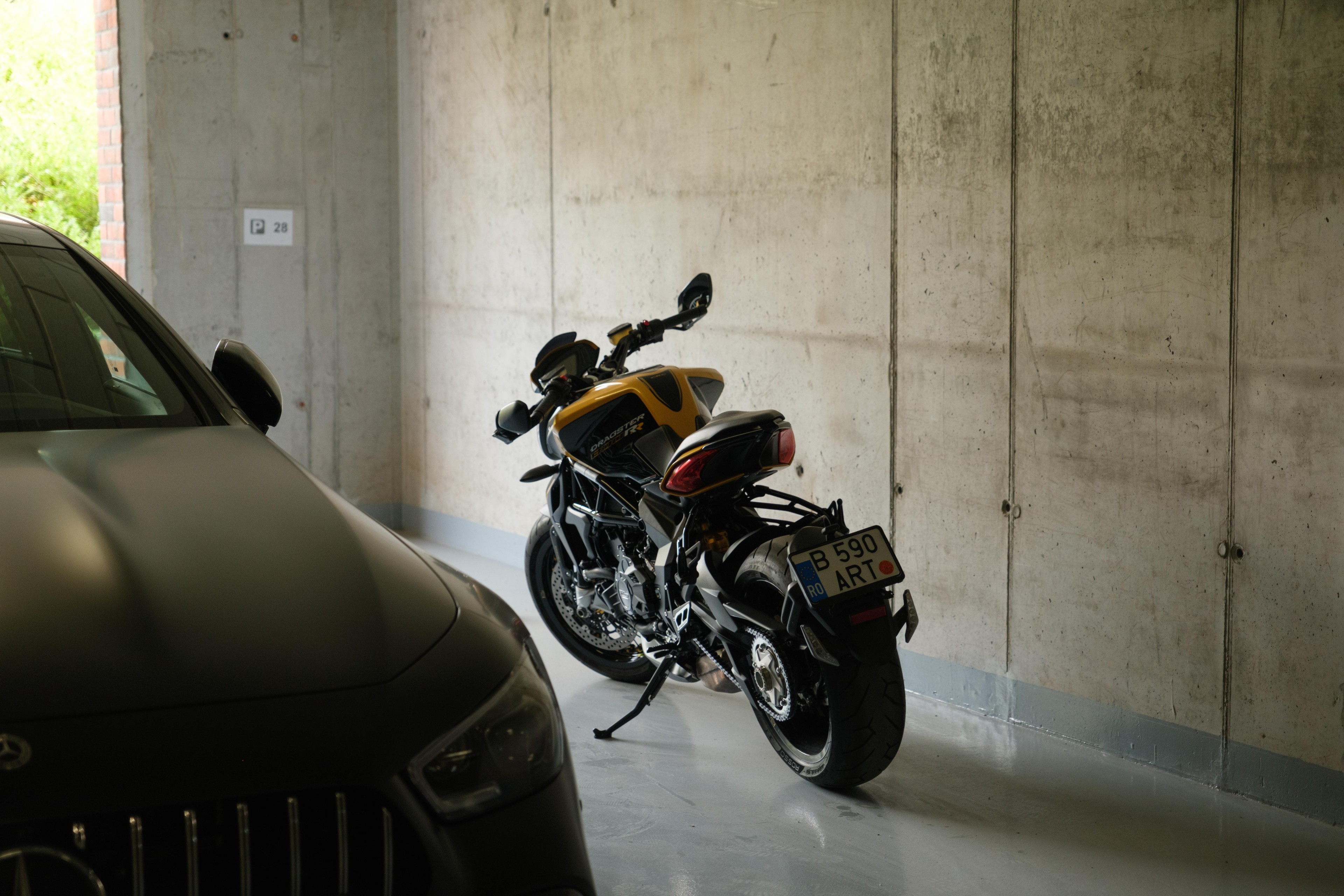 Scoutaround White Logo