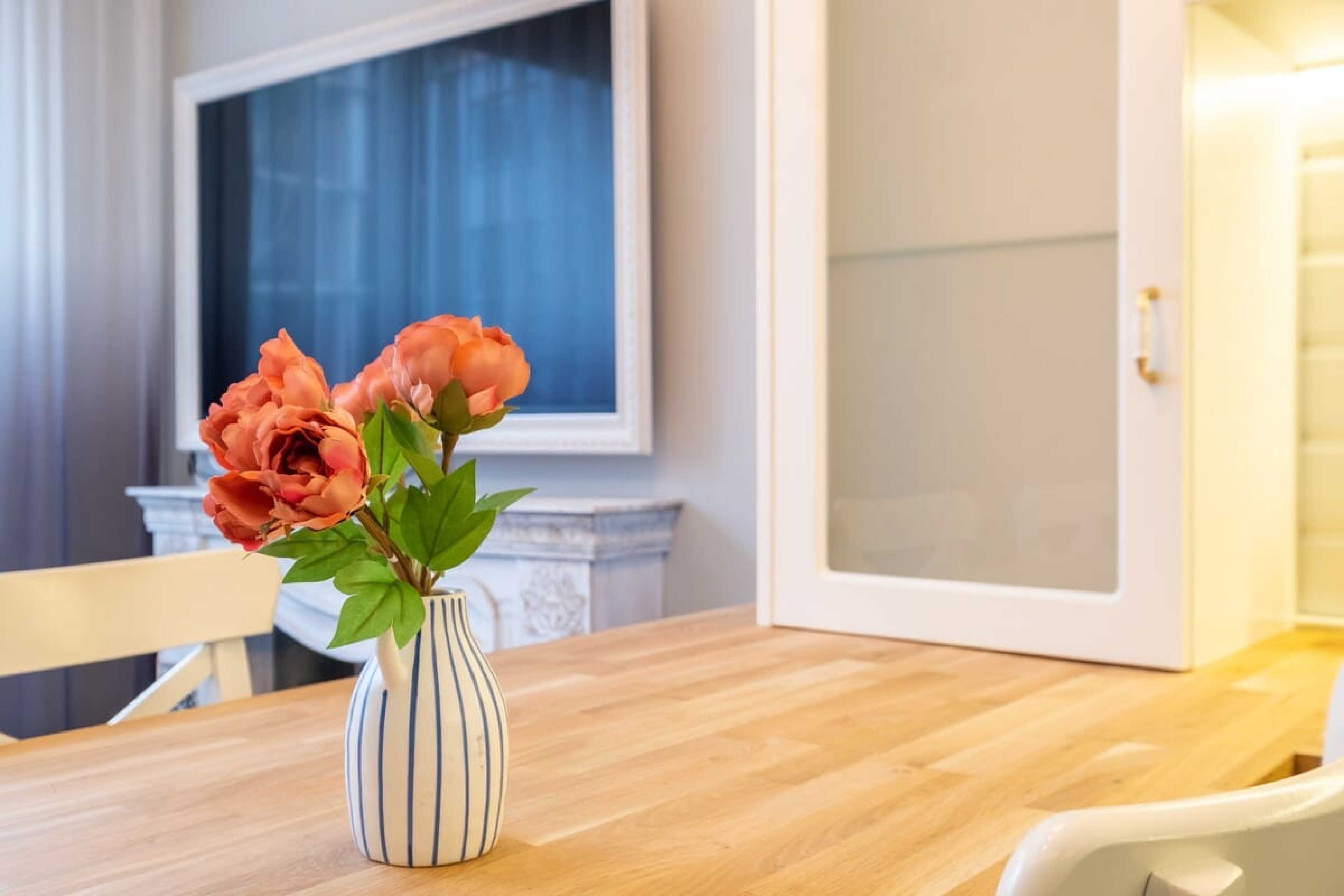 Scoutaround White Logo