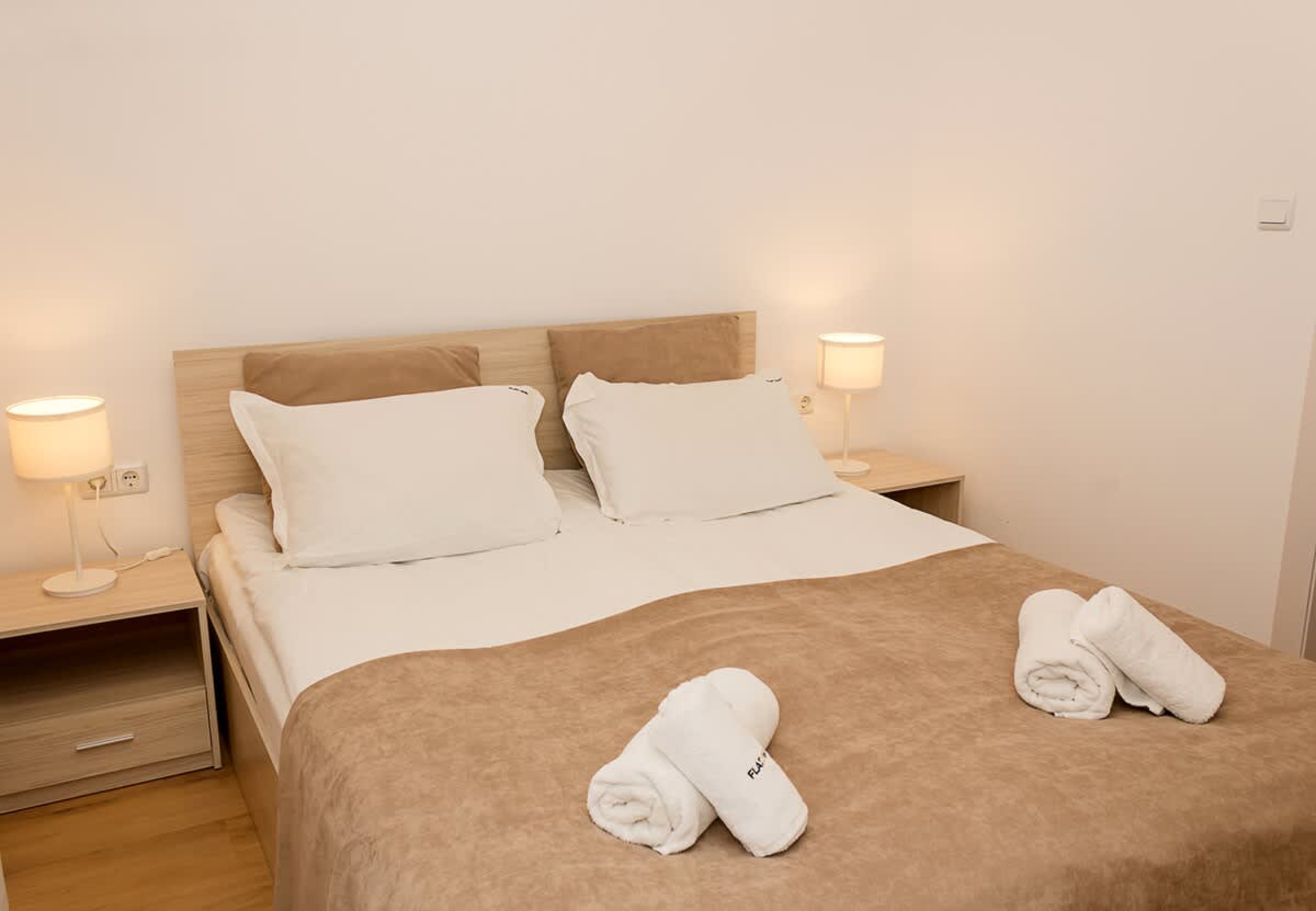 Seaview Haven: Elegant 2BD Flat in Balchik - Photo 3