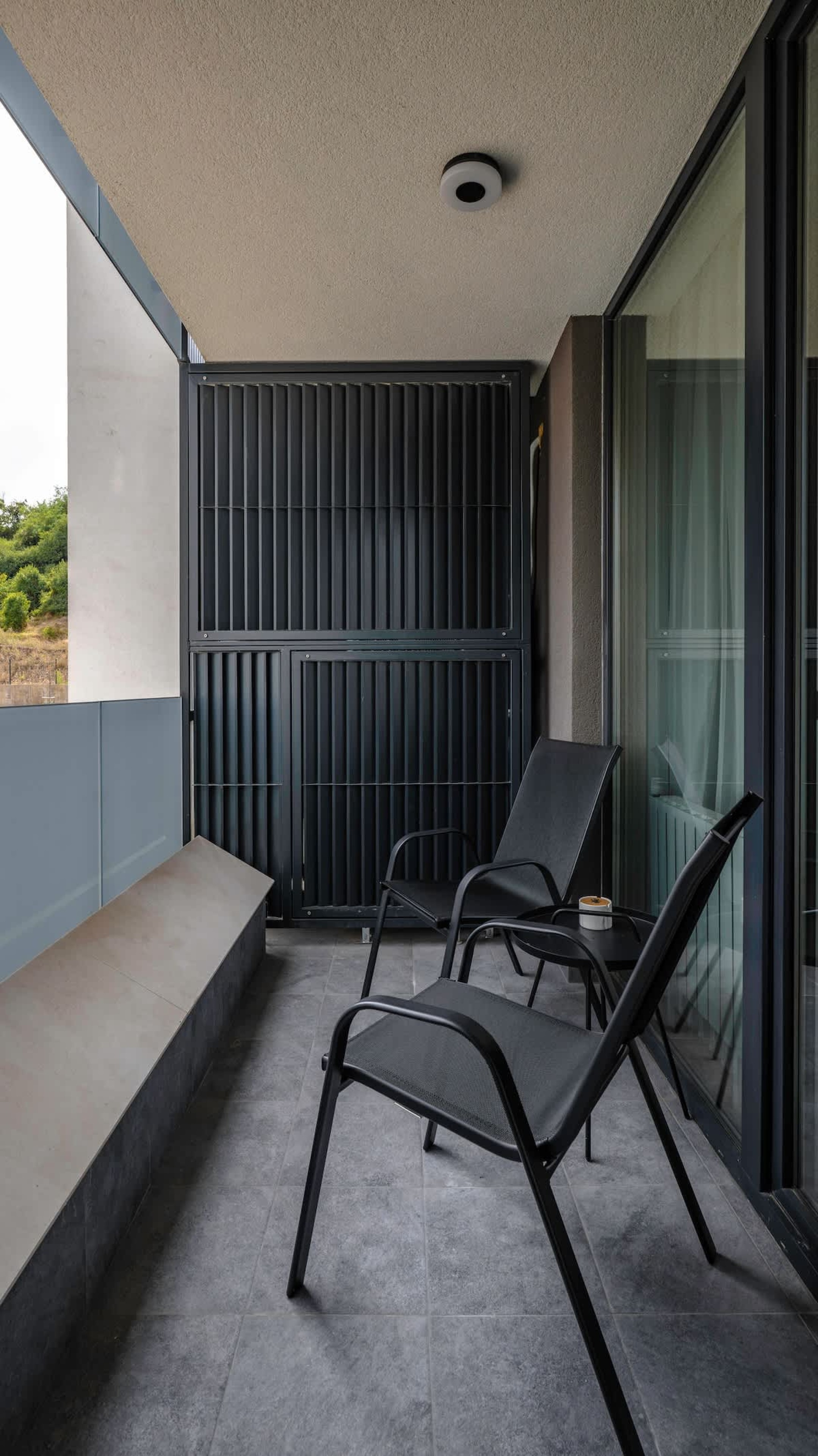 Scoutaround White Logo