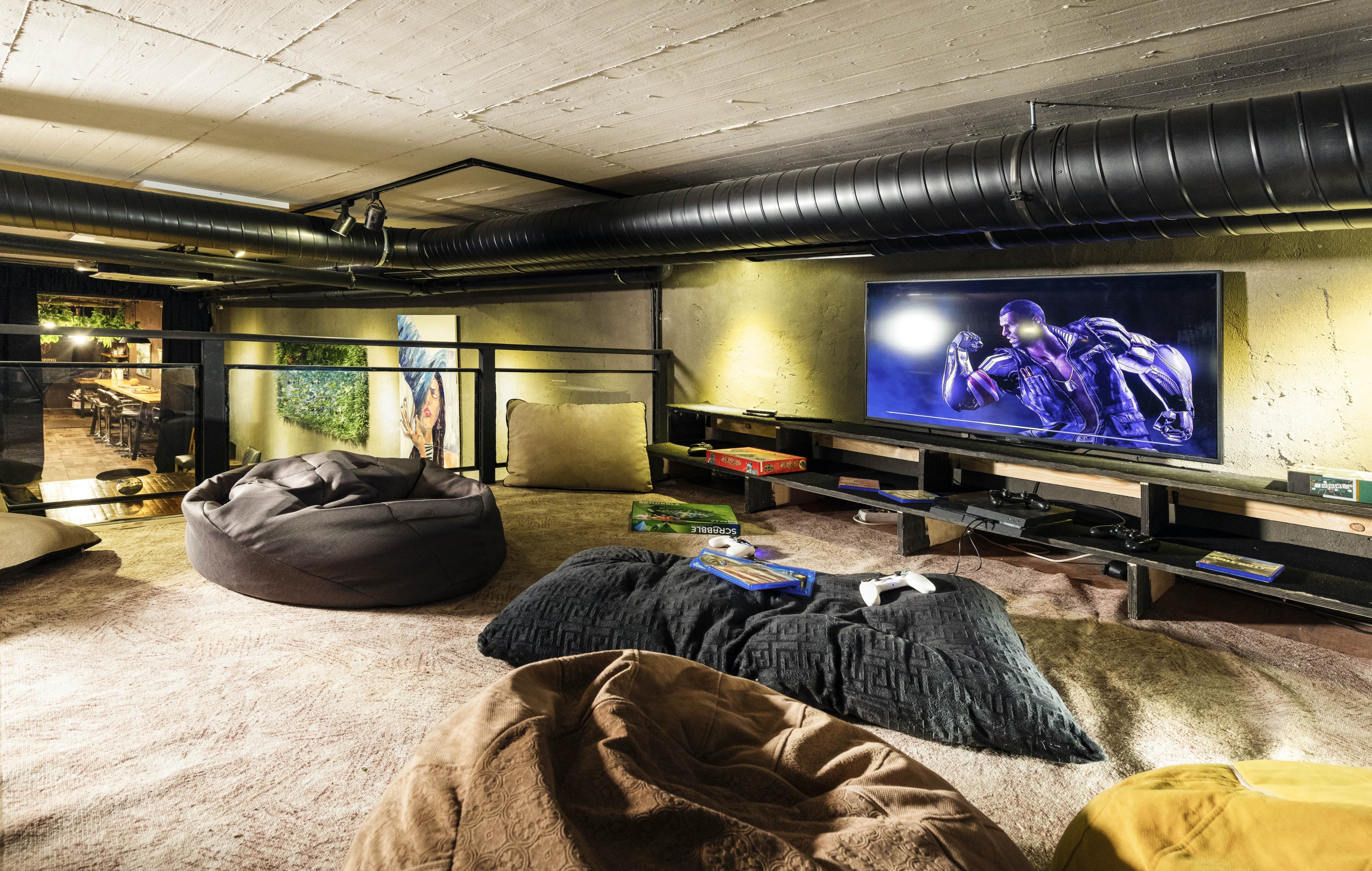 Scoutaround White Logo