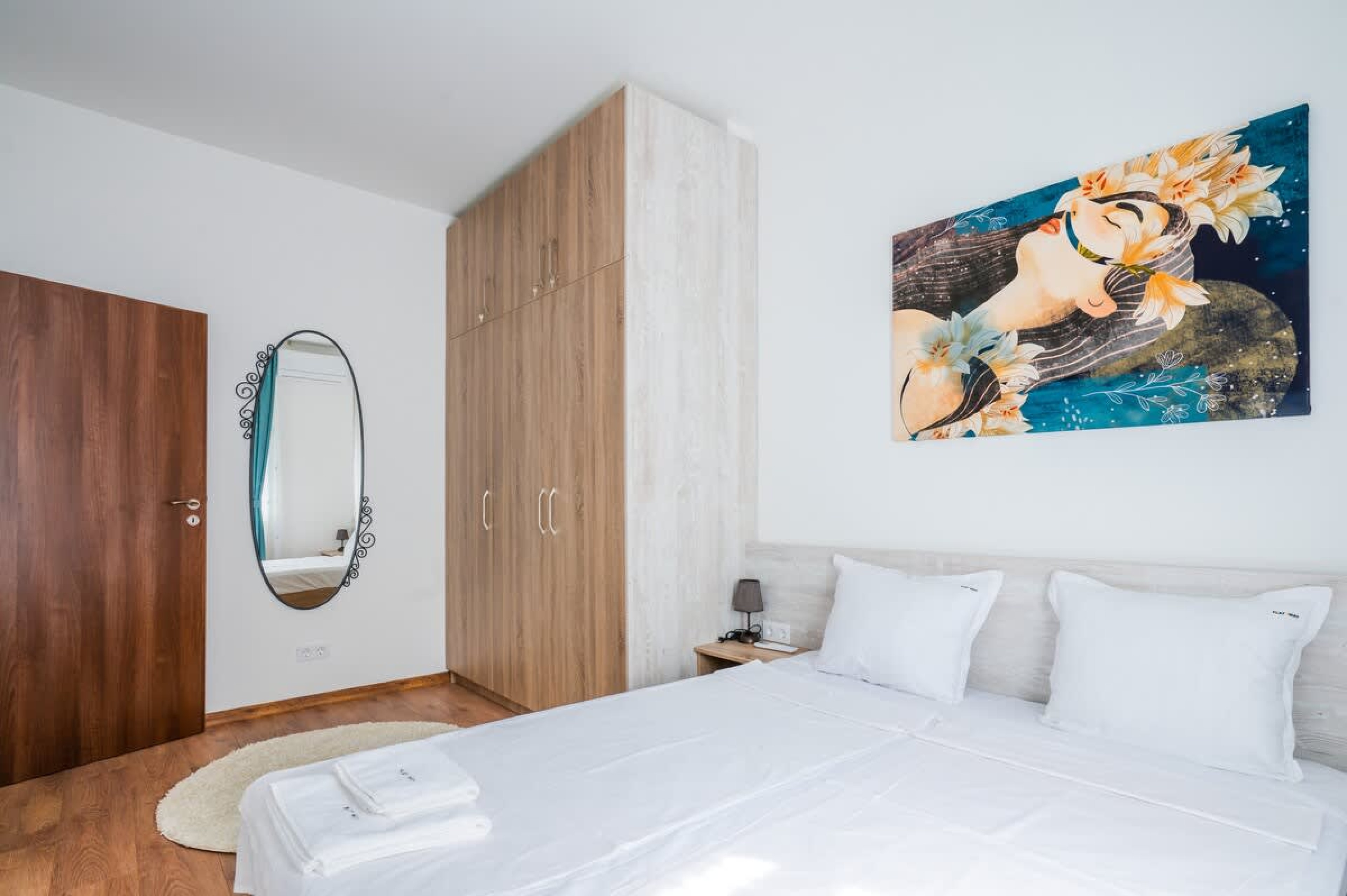 Scoutaround White Logo