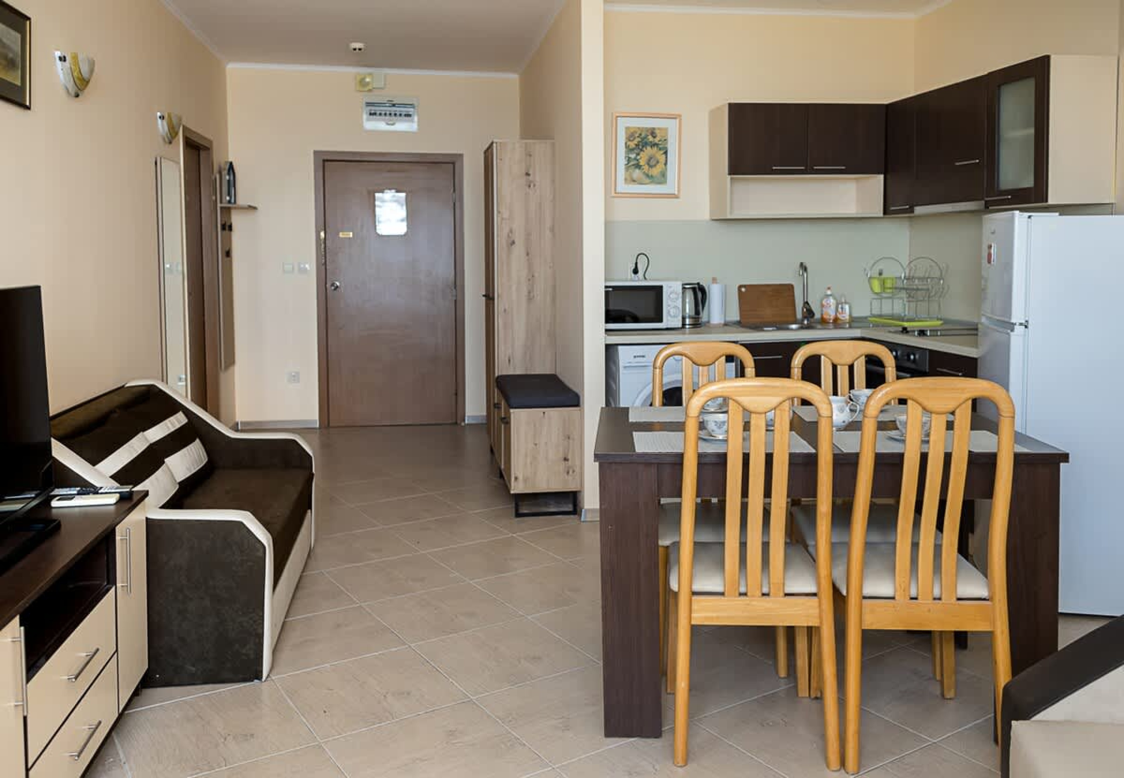 Scoutaround White Logo