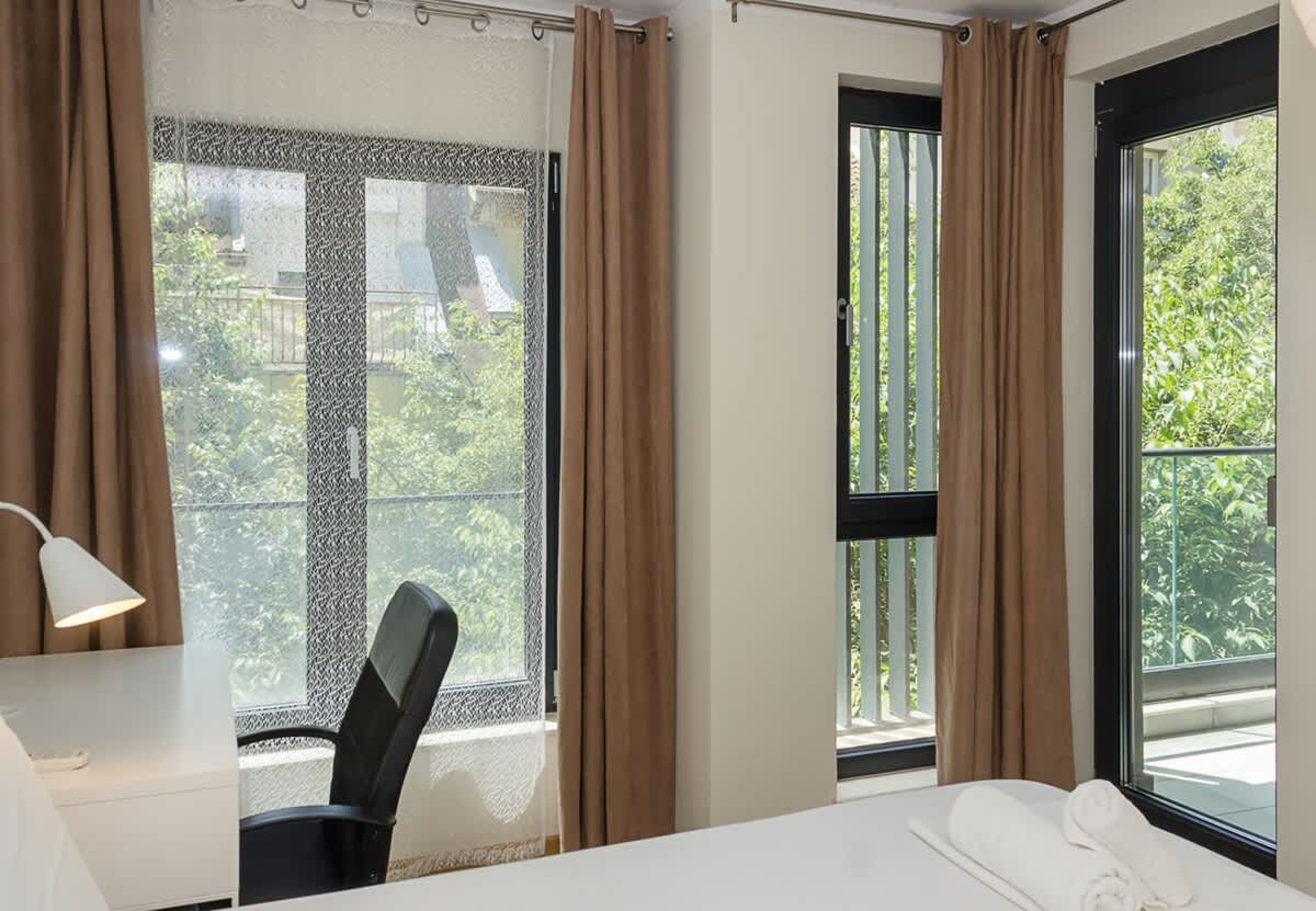 Scoutaround White Logo