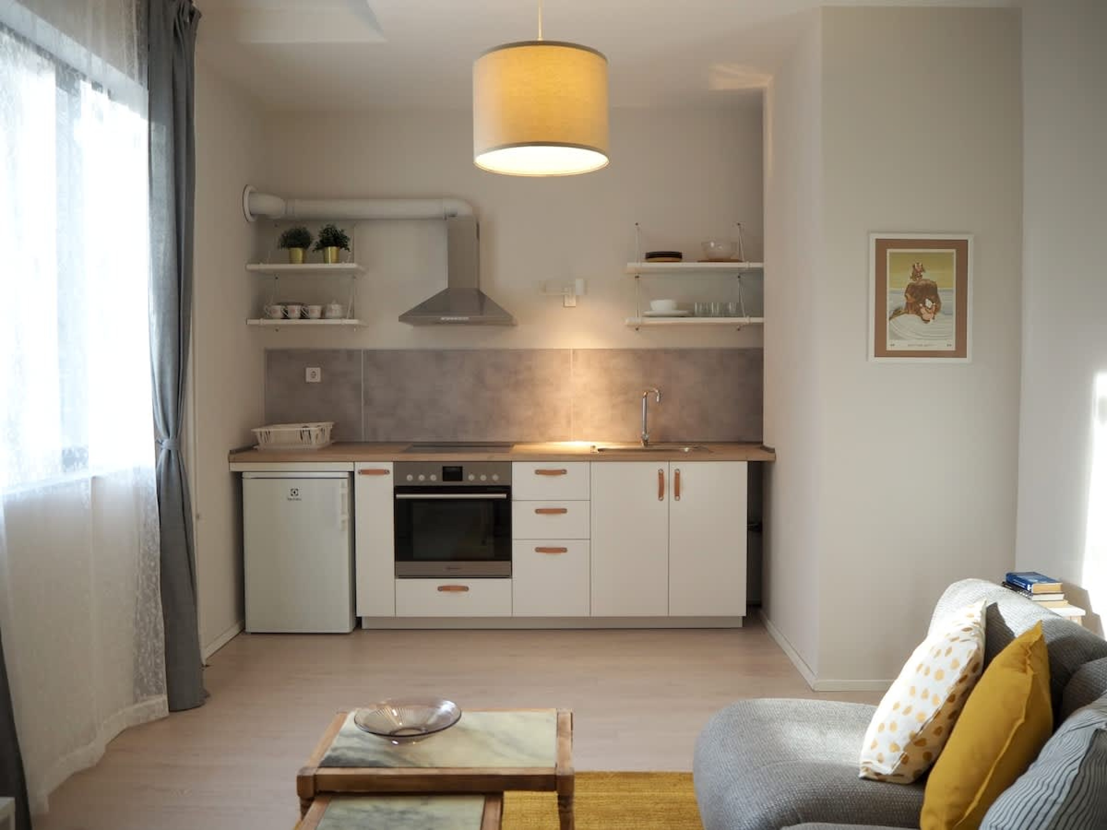 Scoutaround White Logo