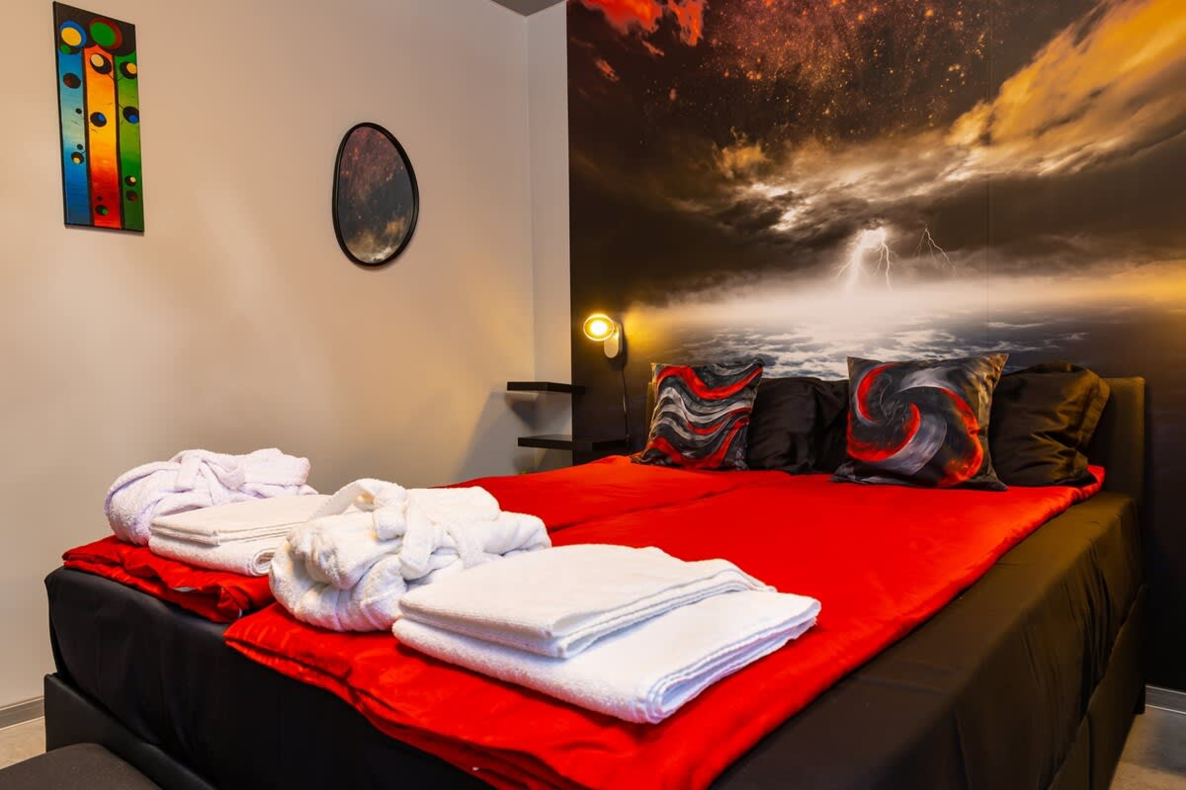 Scoutaround White Logo