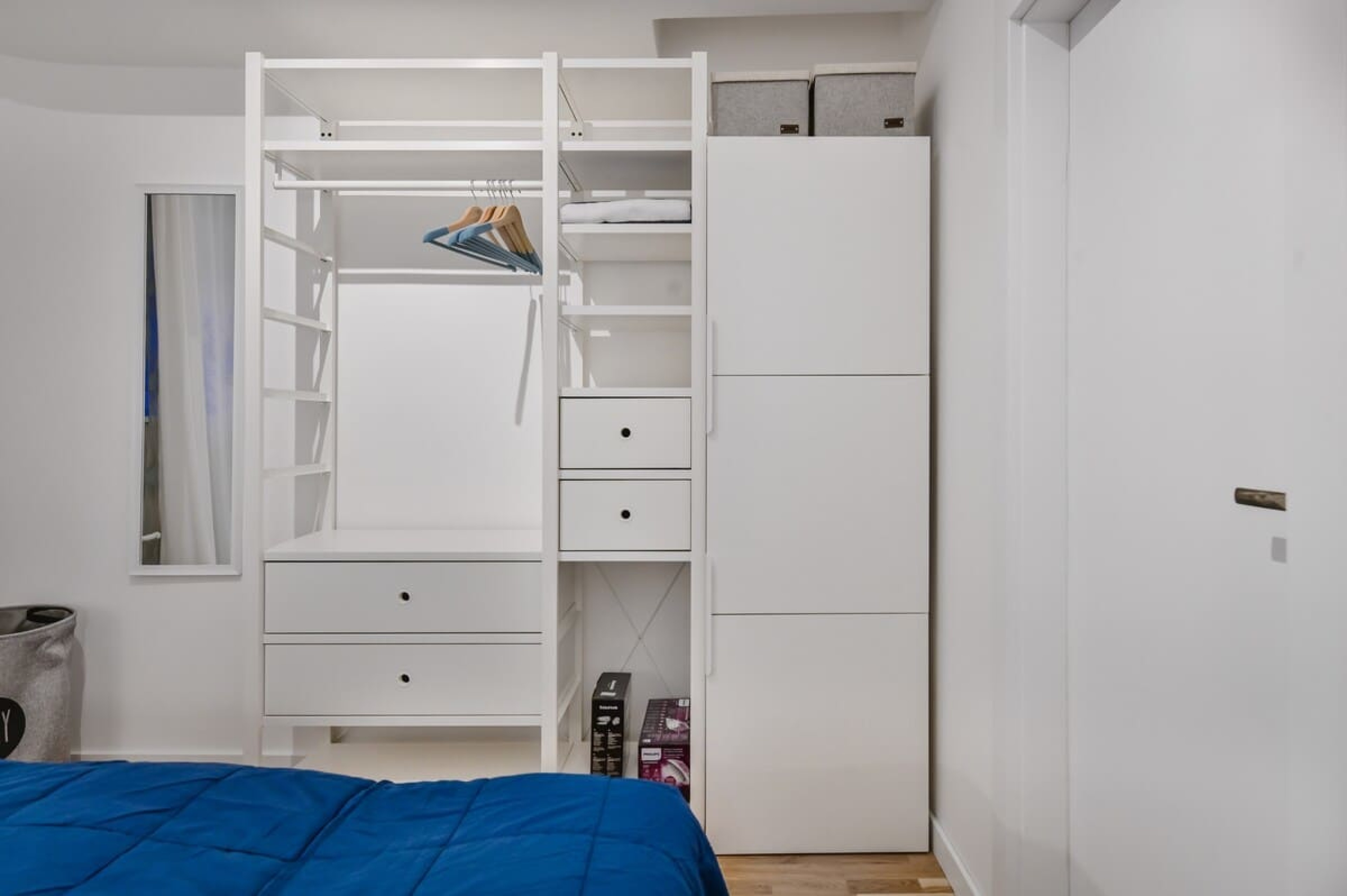 Scoutaround White Logo