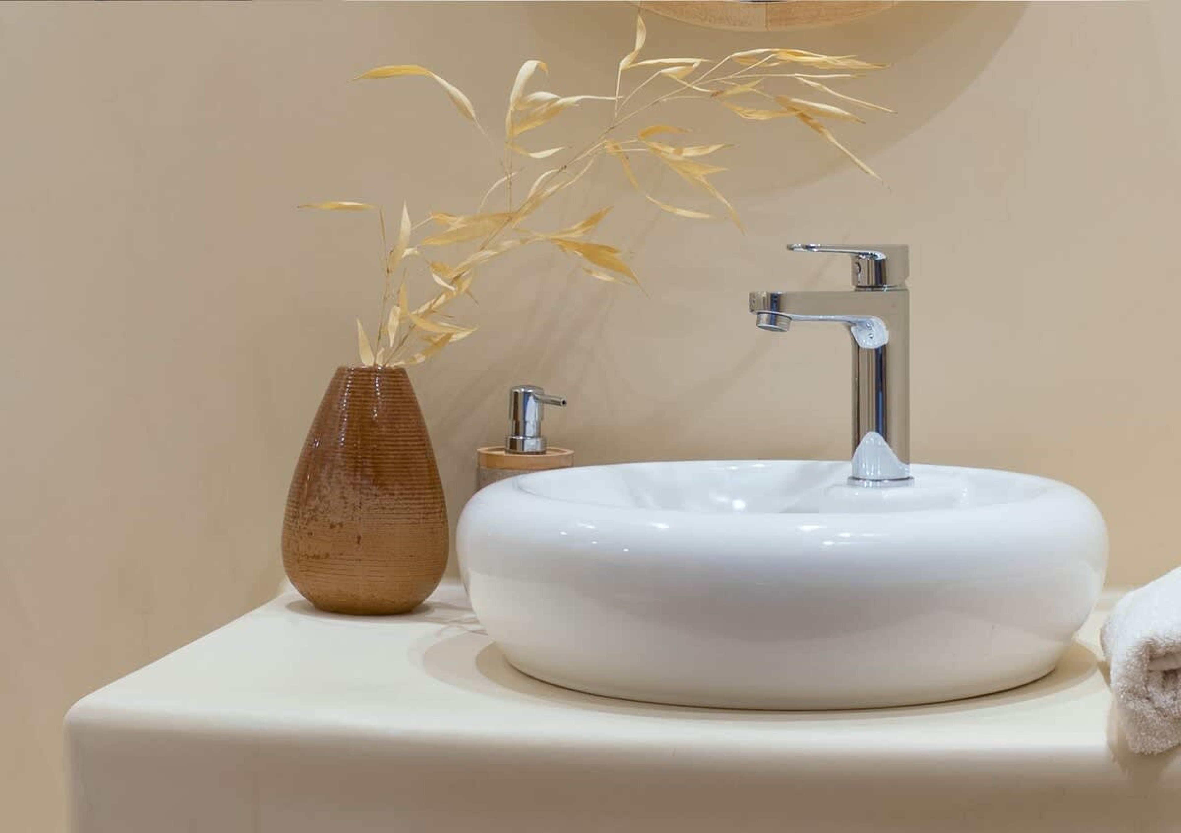 Scoutaround White Logo