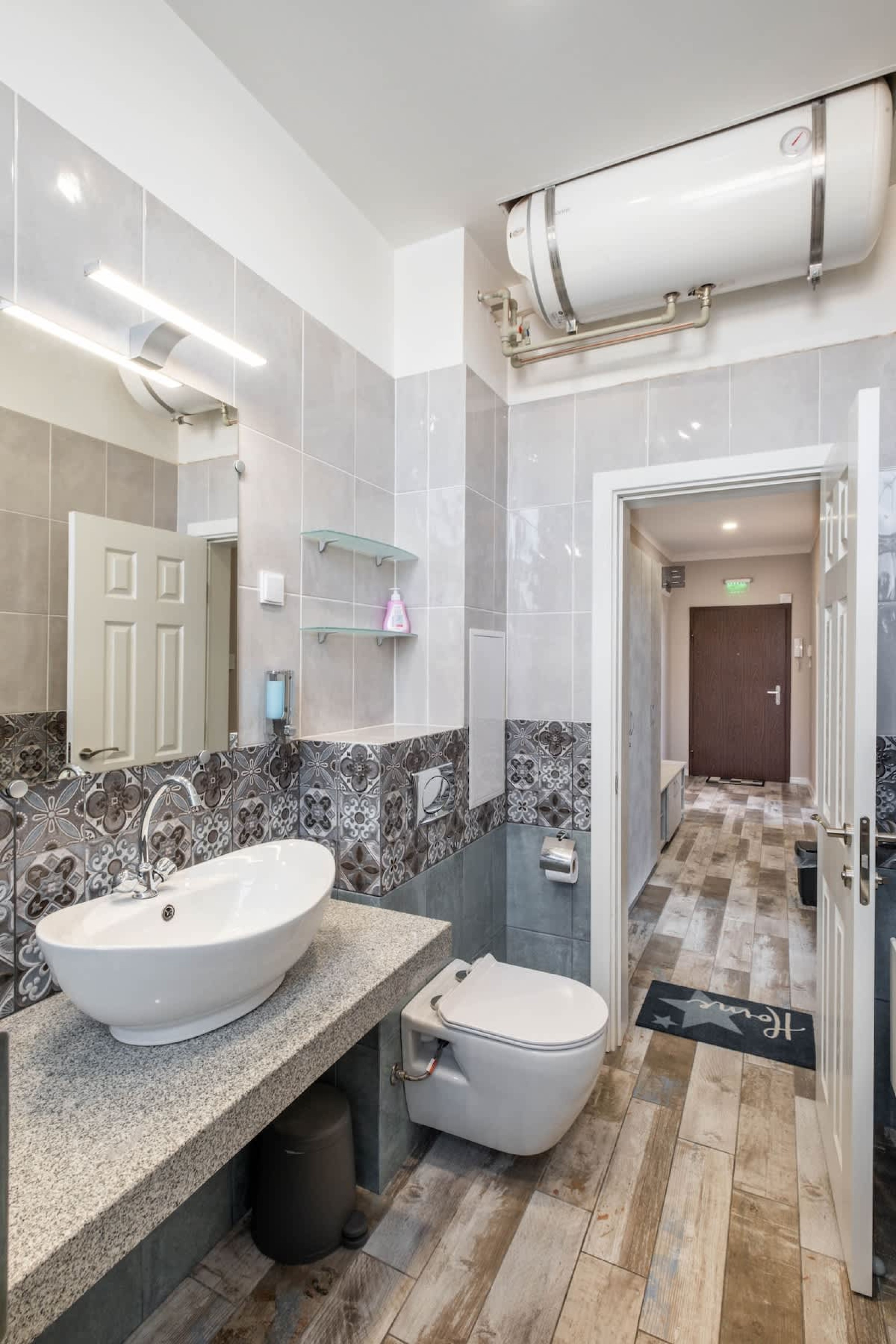 Scoutaround White Logo