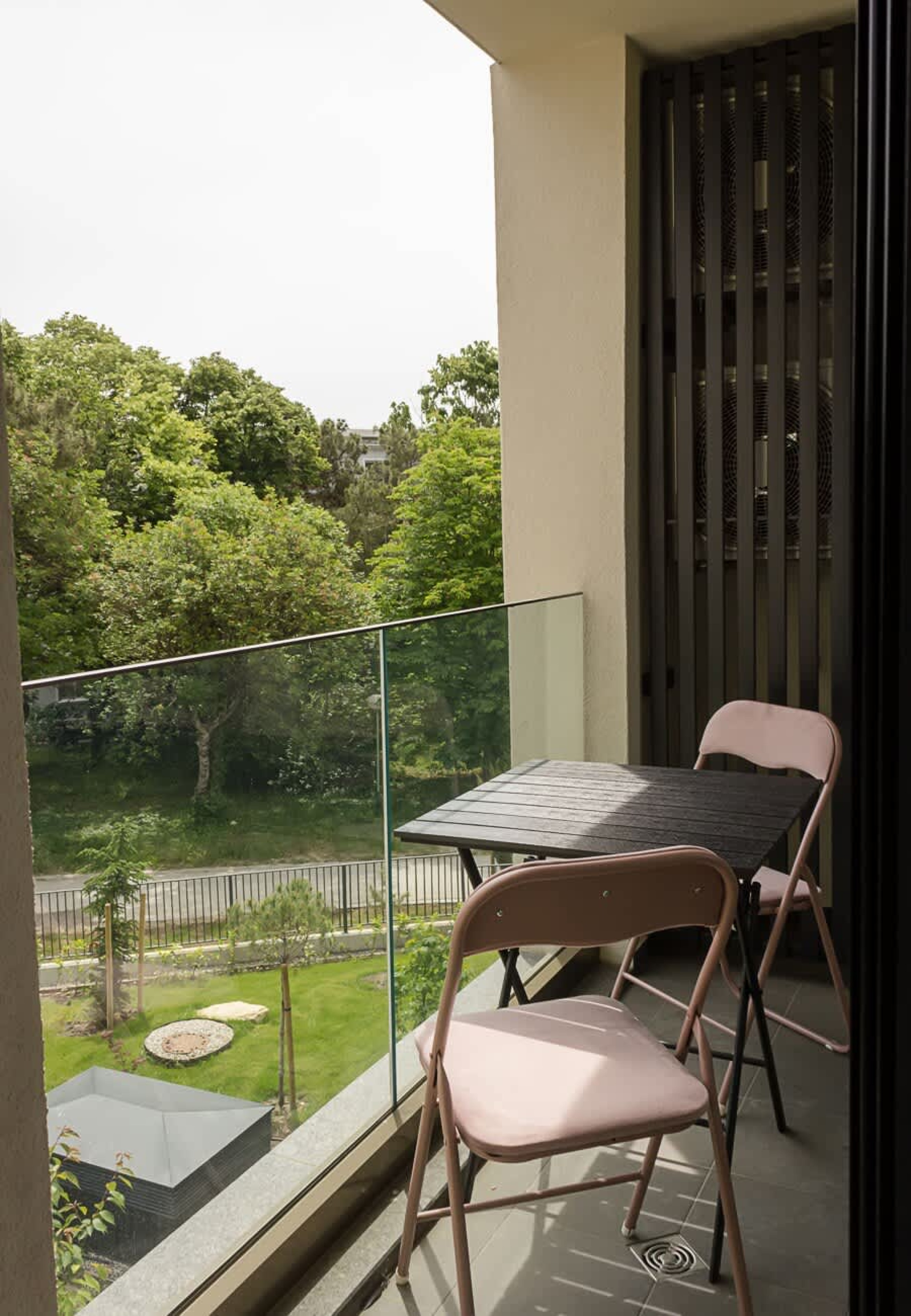 Scoutaround White Logo