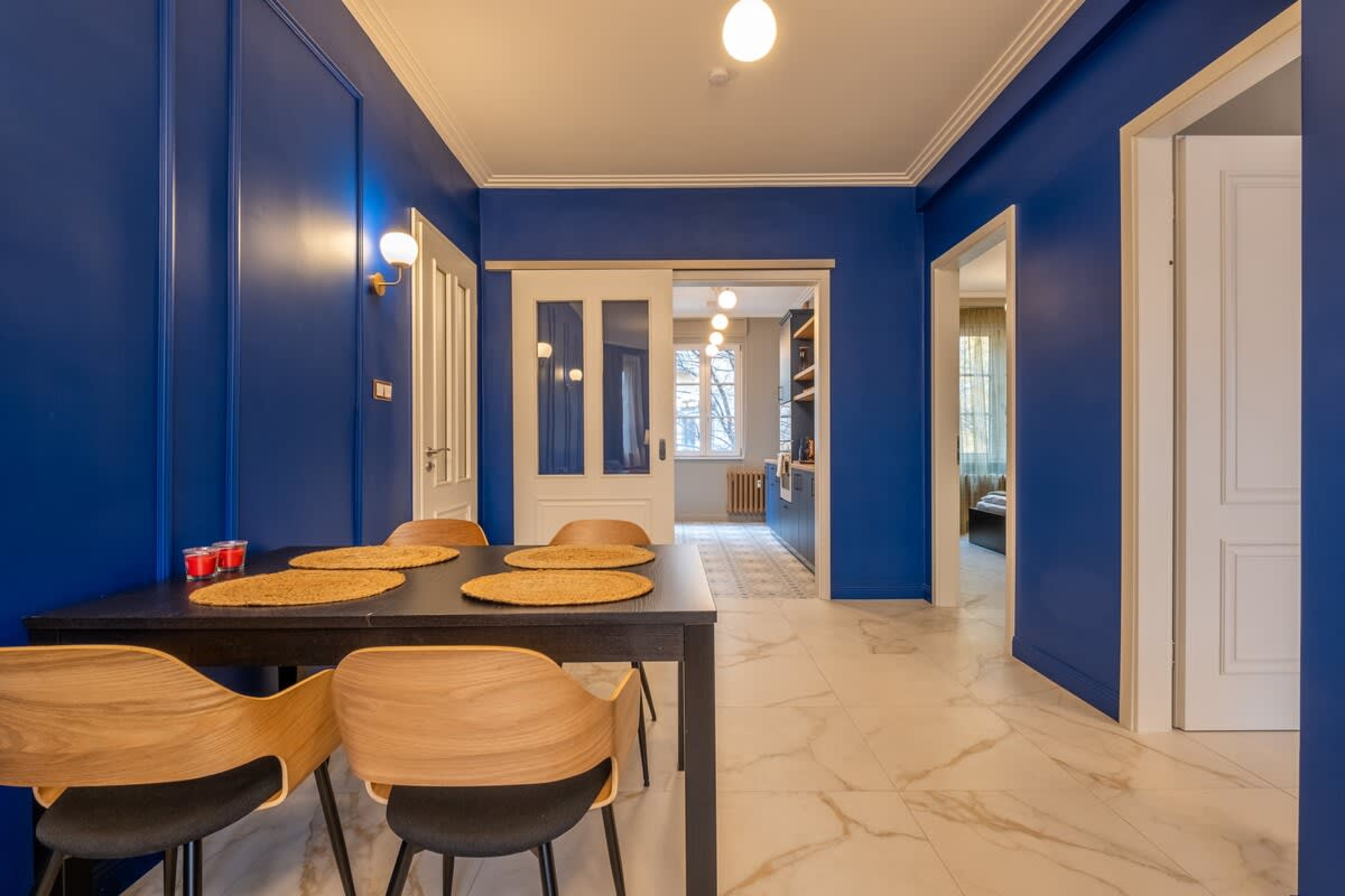 Scoutaround White Logo