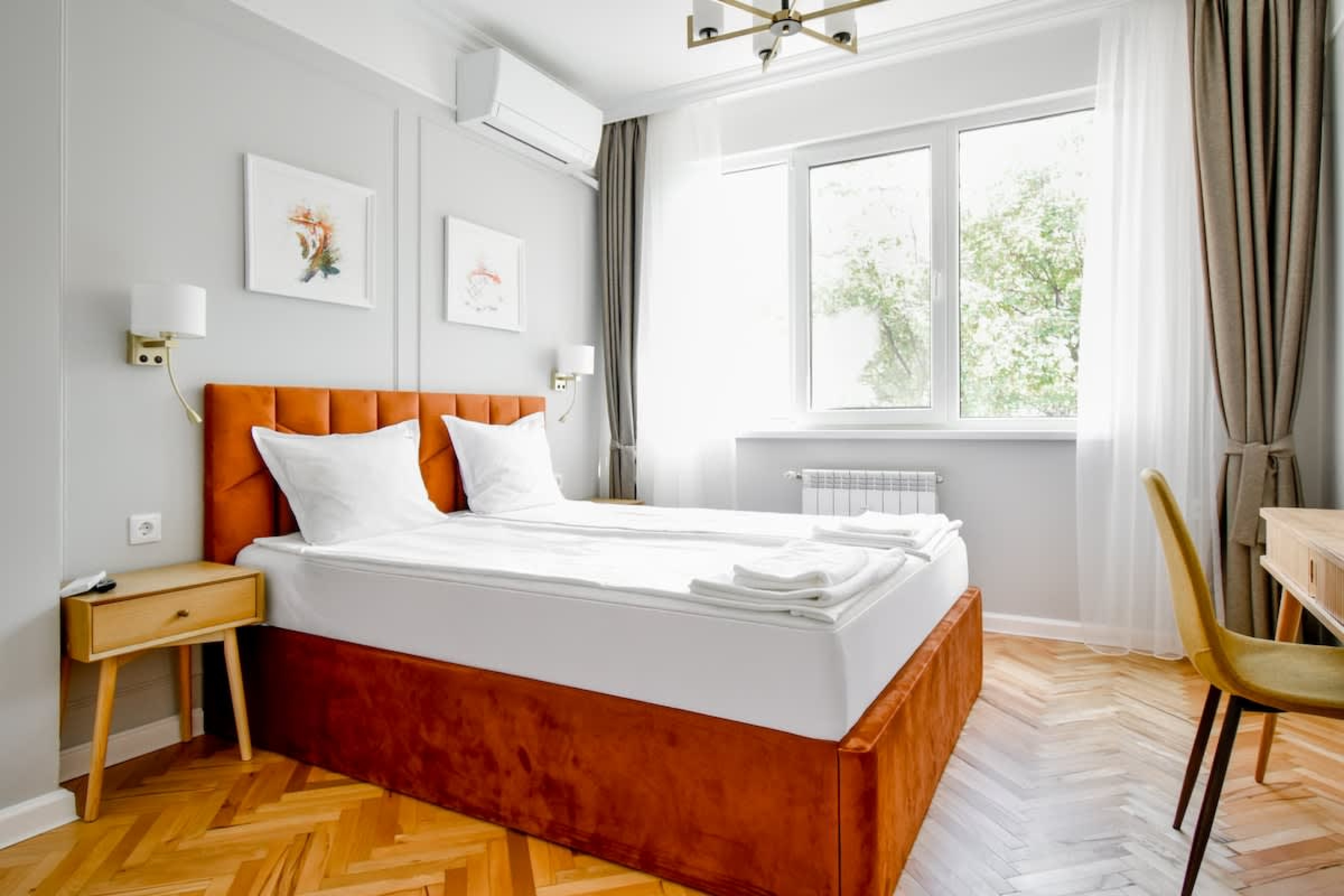 Stylish 2BD with Balcony &amp; Desk near Vitosha Blvd - Photo 13