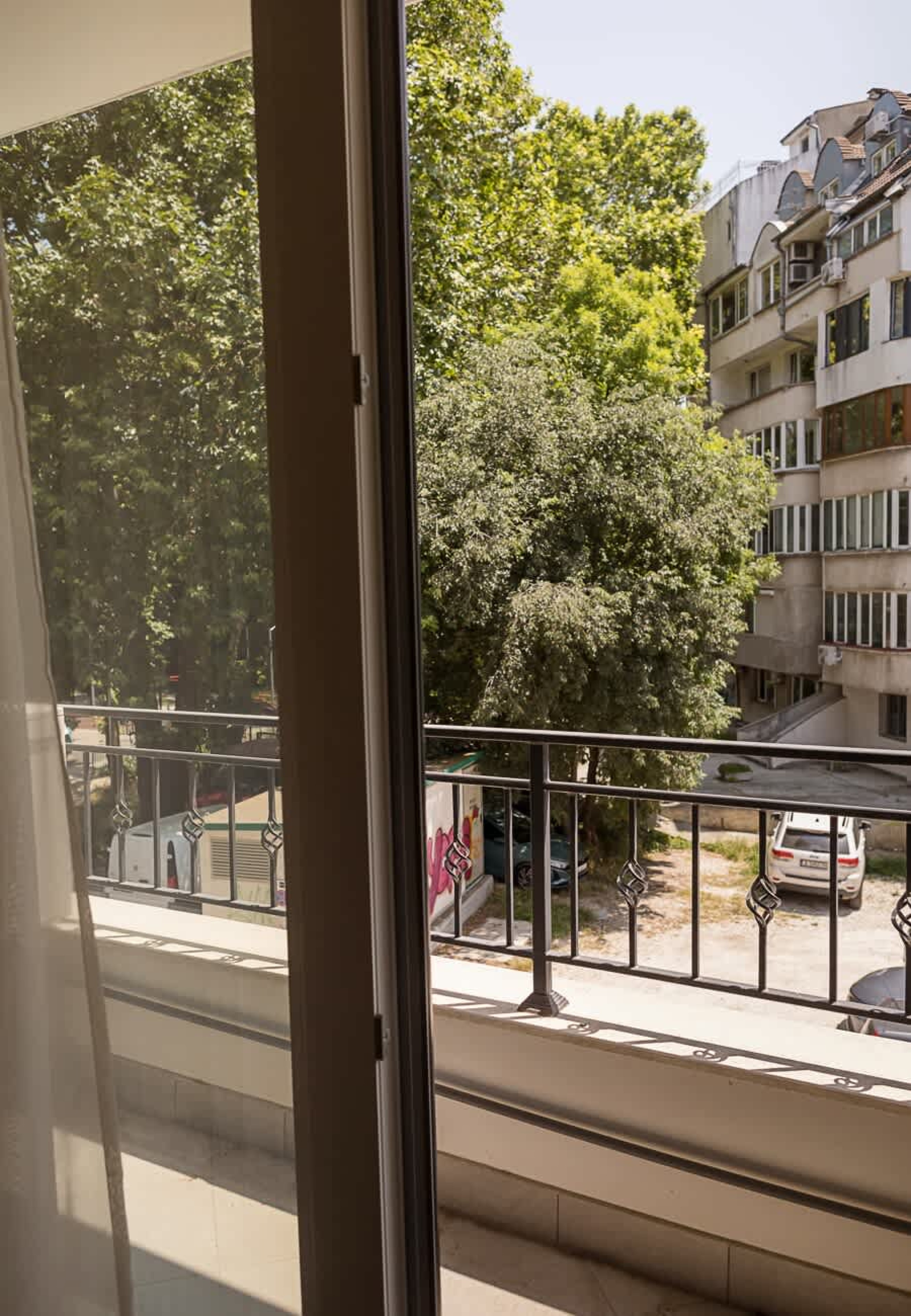 Scoutaround White Logo