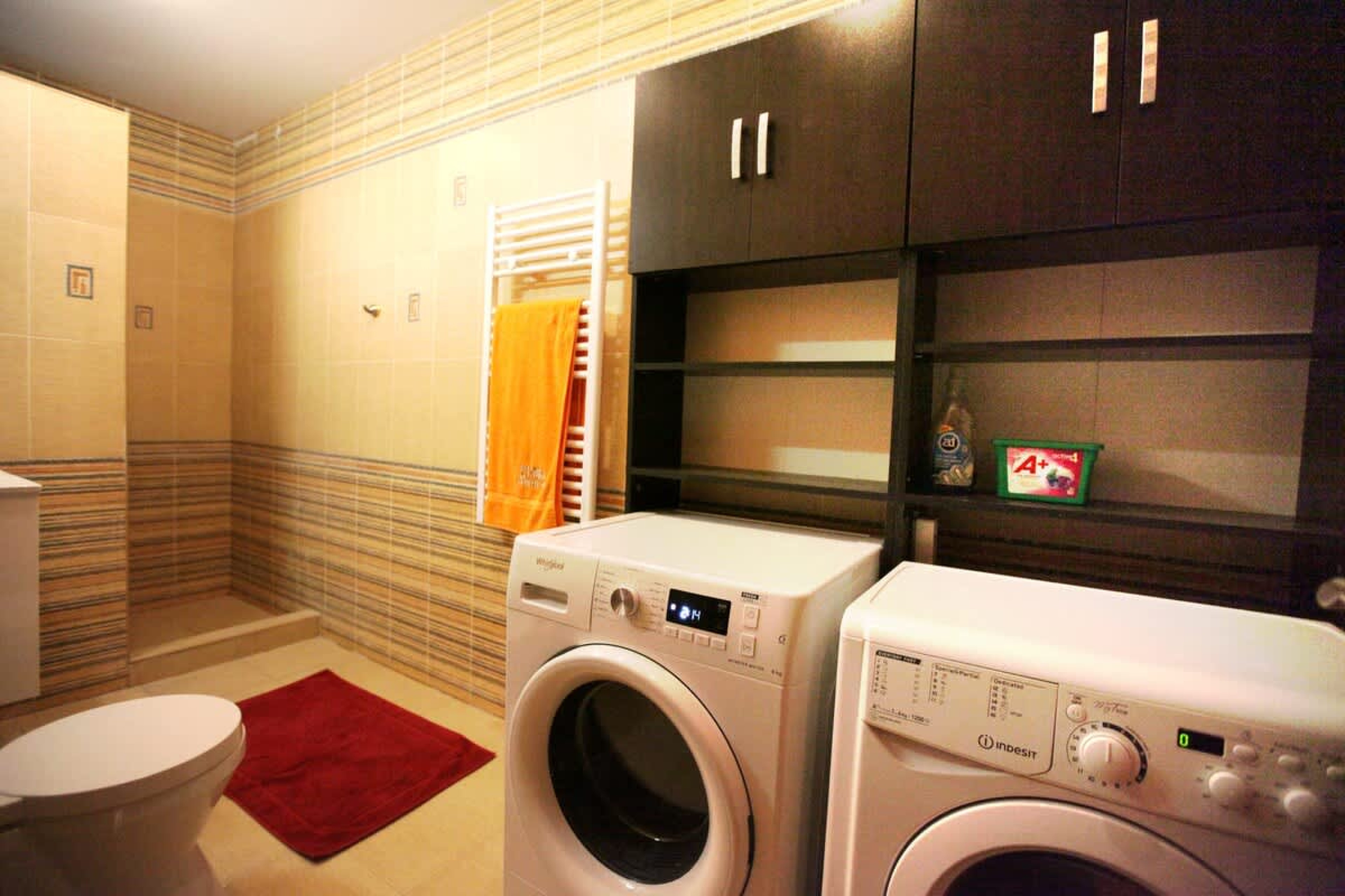 Scoutaround White Logo