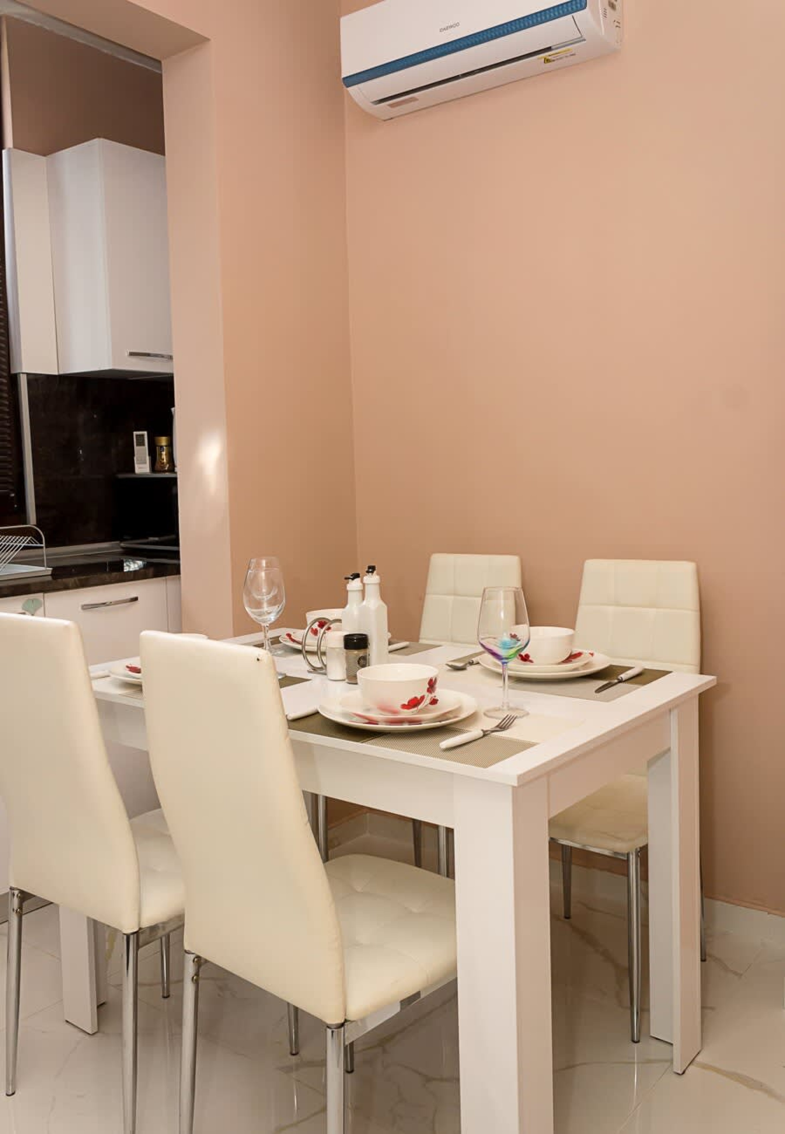 Comfy 1-Bedroom Apartment in Chayka Neighbourhood - Photo 17