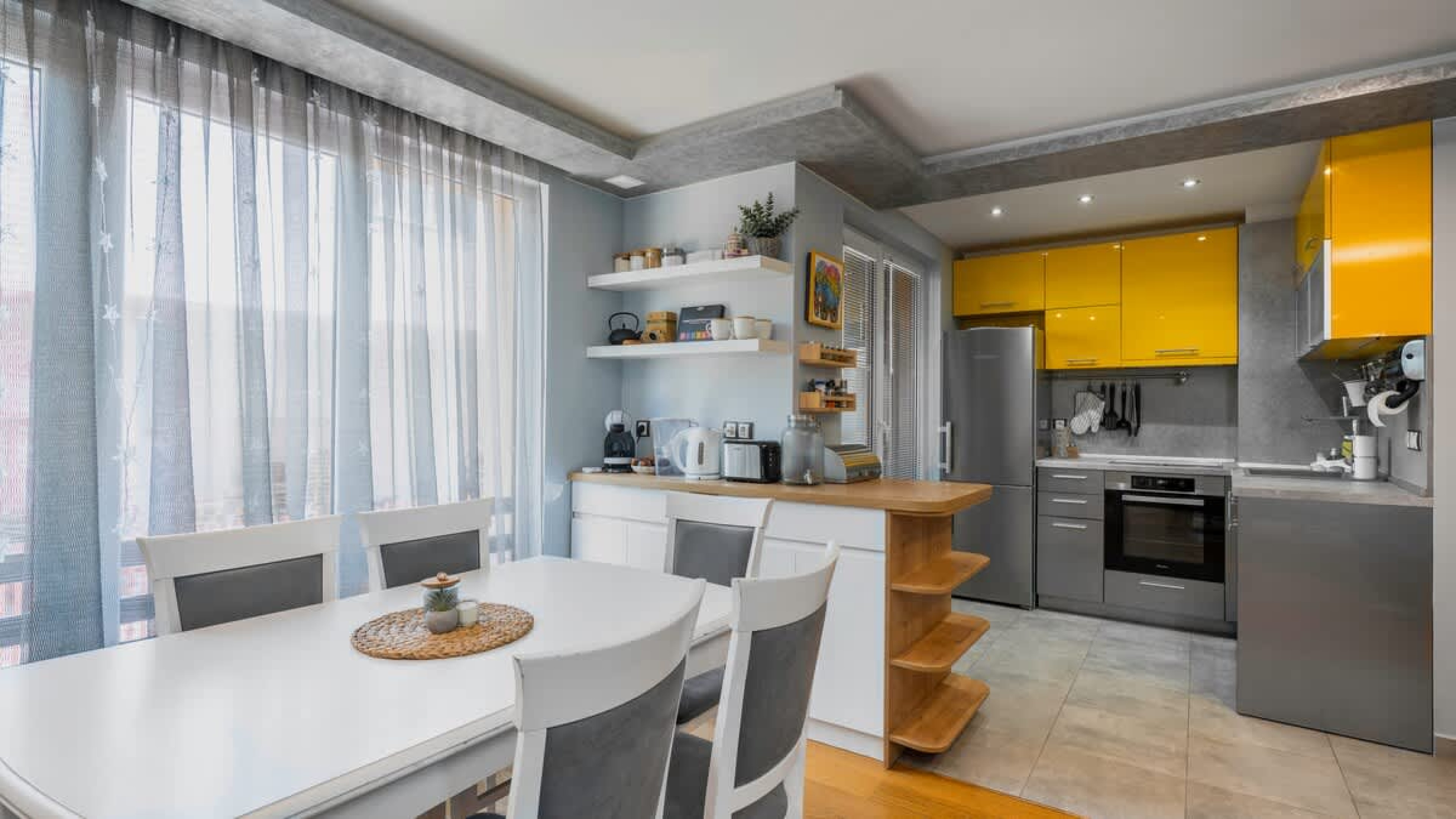 Scoutaround White Logo