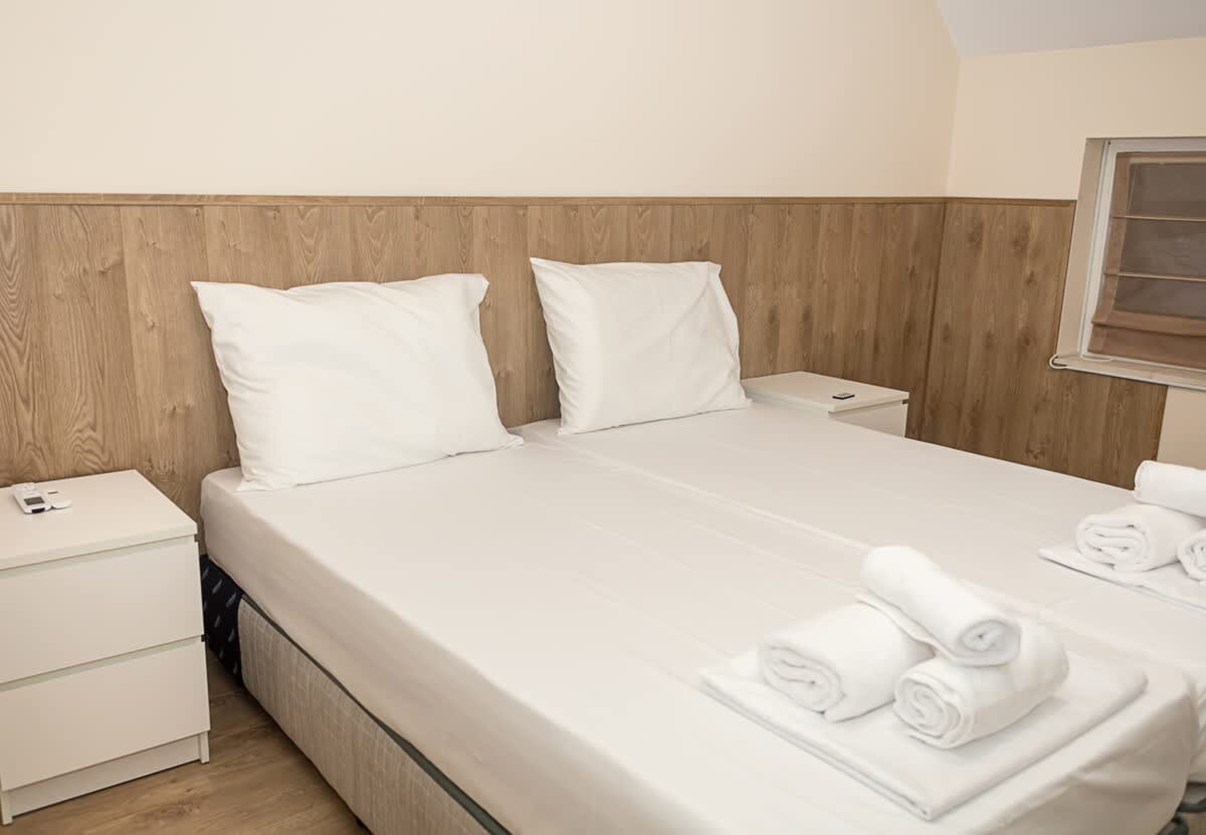 Scoutaround White Logo