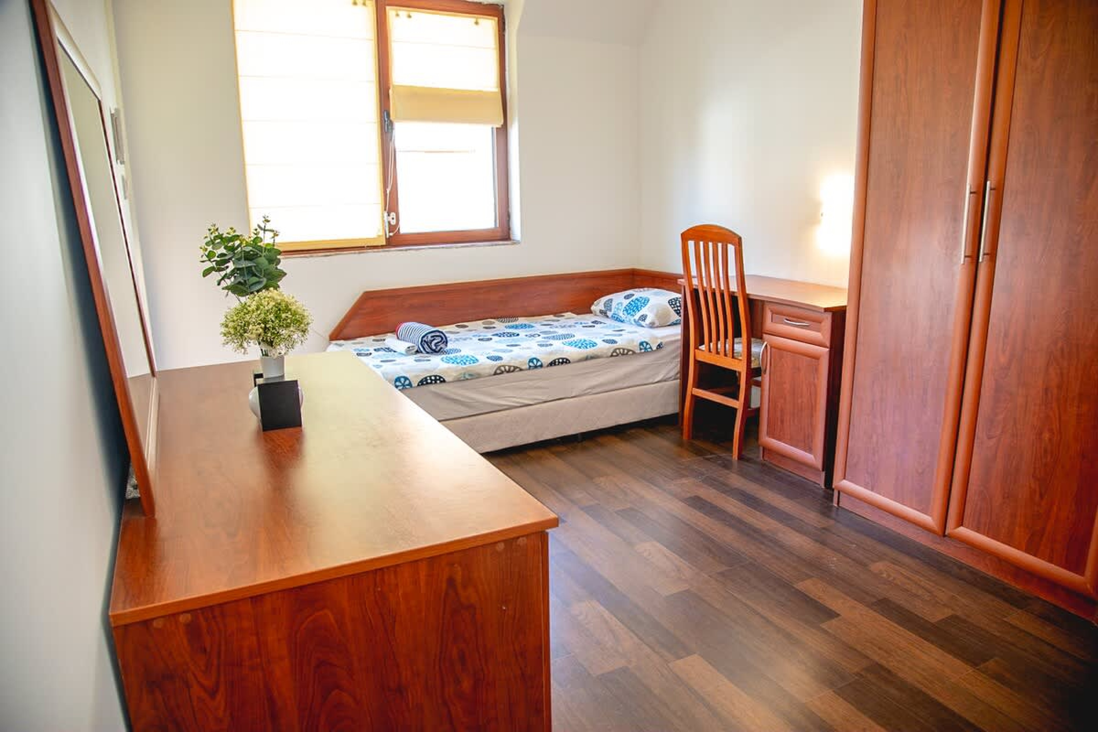 Scoutaround White Logo