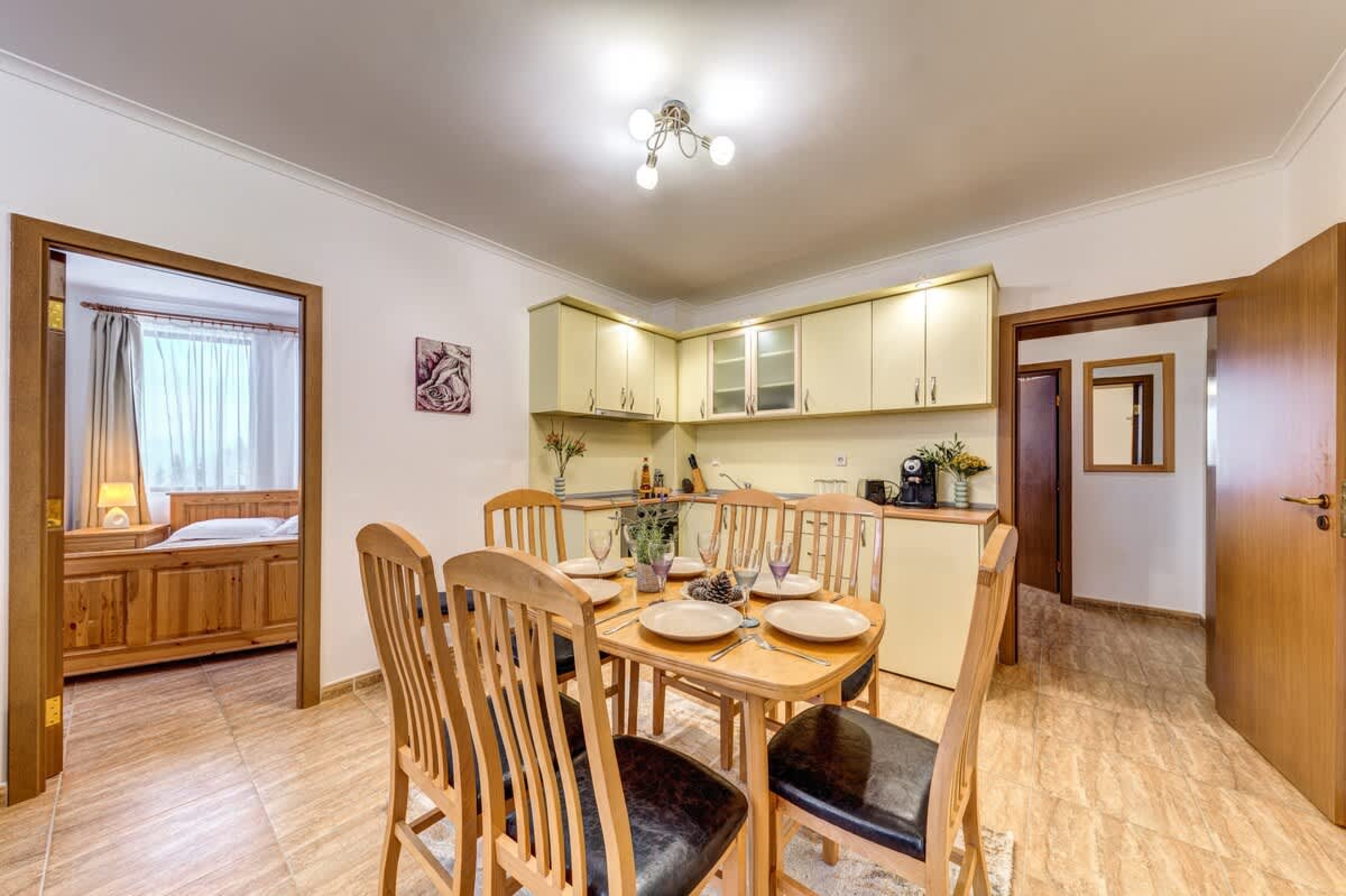 Scoutaround White Logo