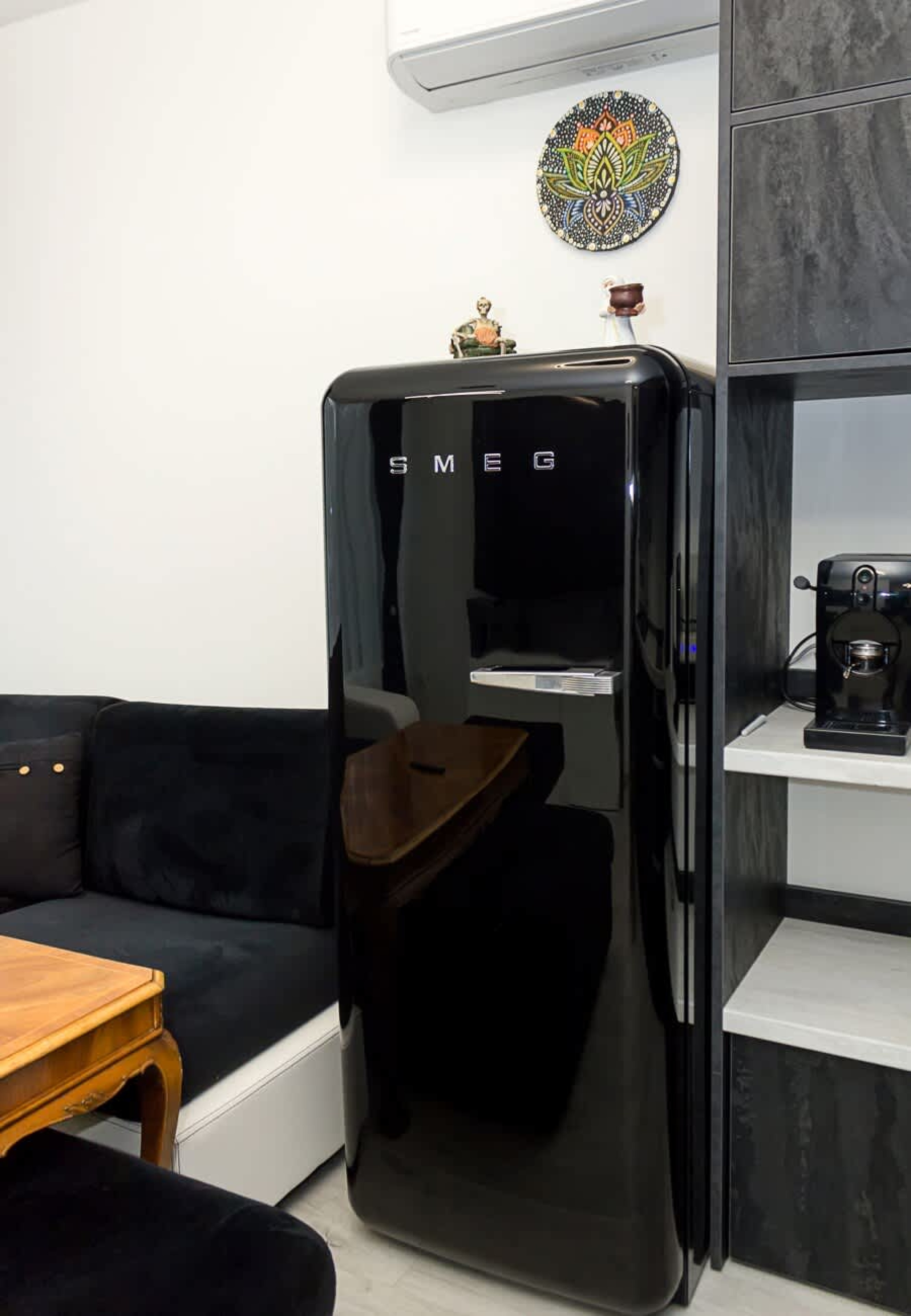 Scoutaround White Logo