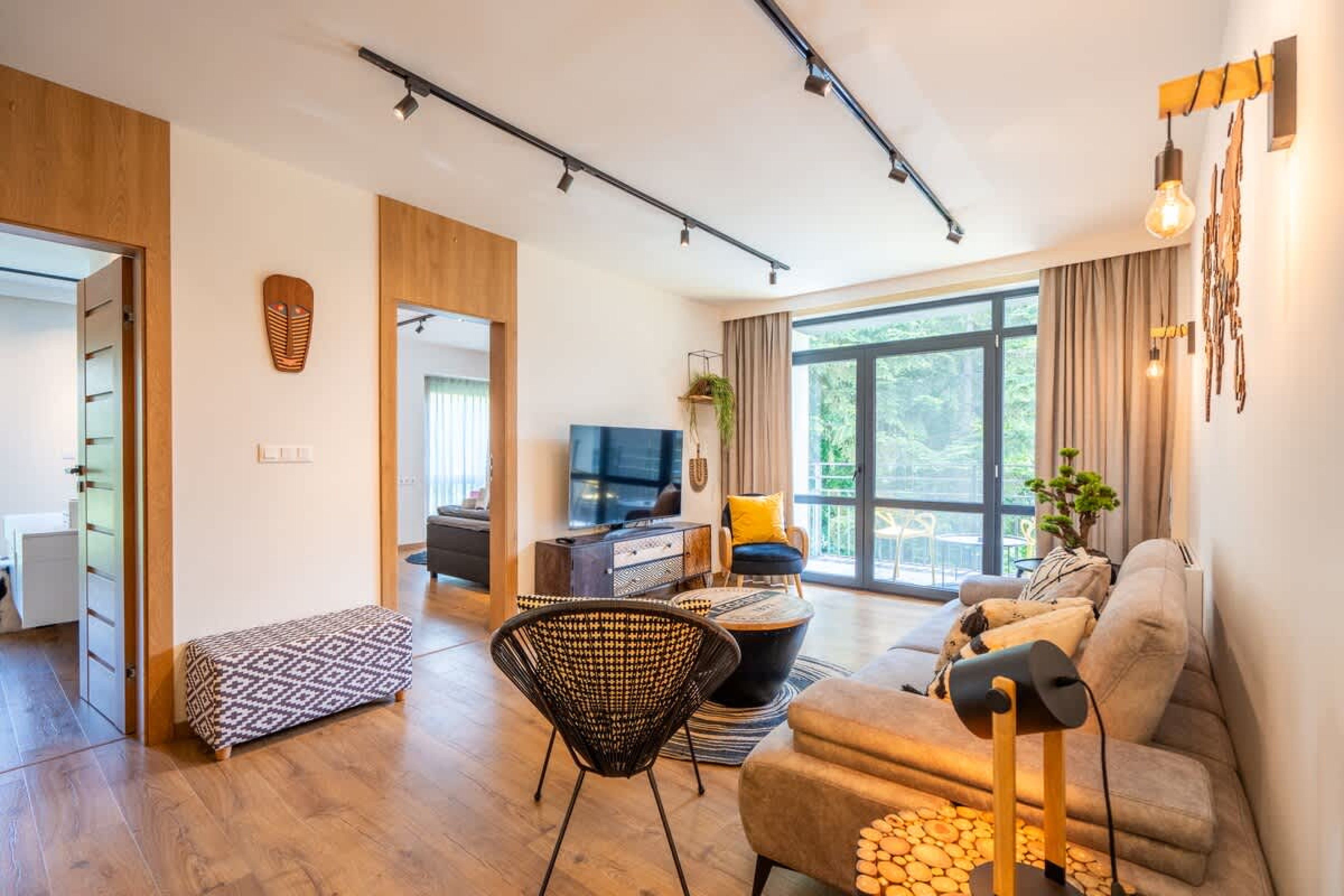 Scoutaround White Logo