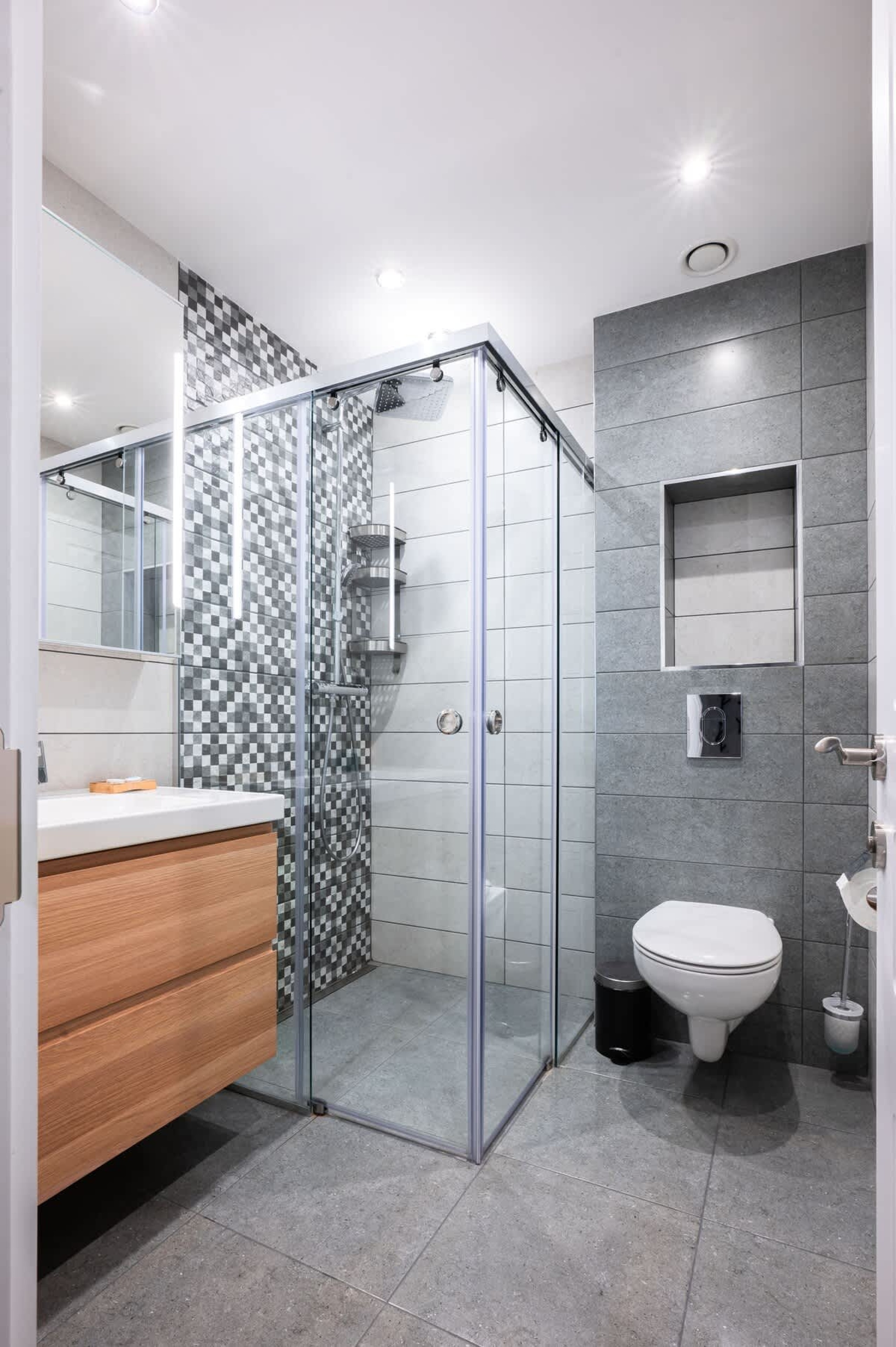 Contemporary Comfort: 1BD Flat in Lozenetz, Sofia - Photo 15