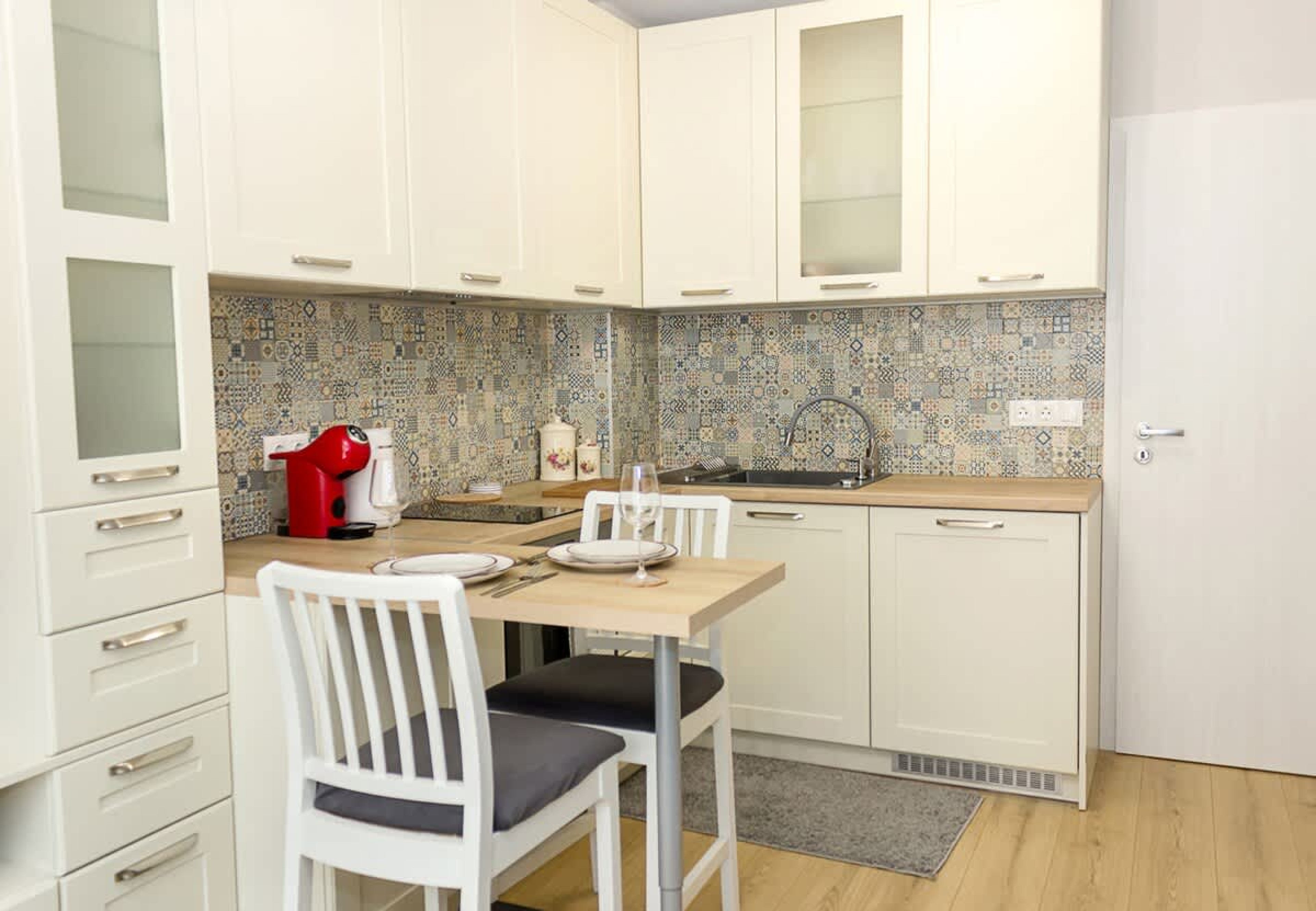 Scoutaround White Logo