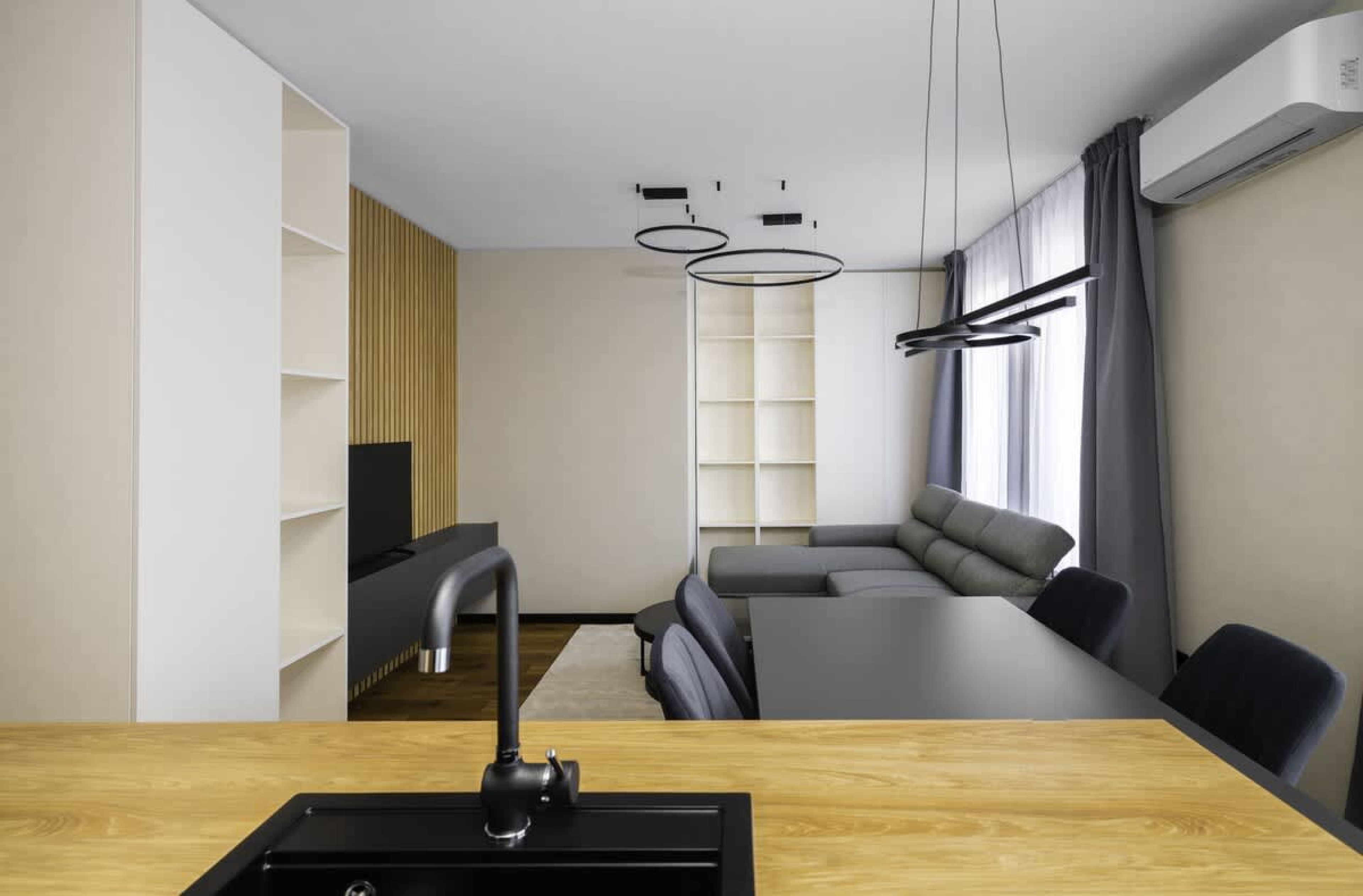 Scoutaround White Logo