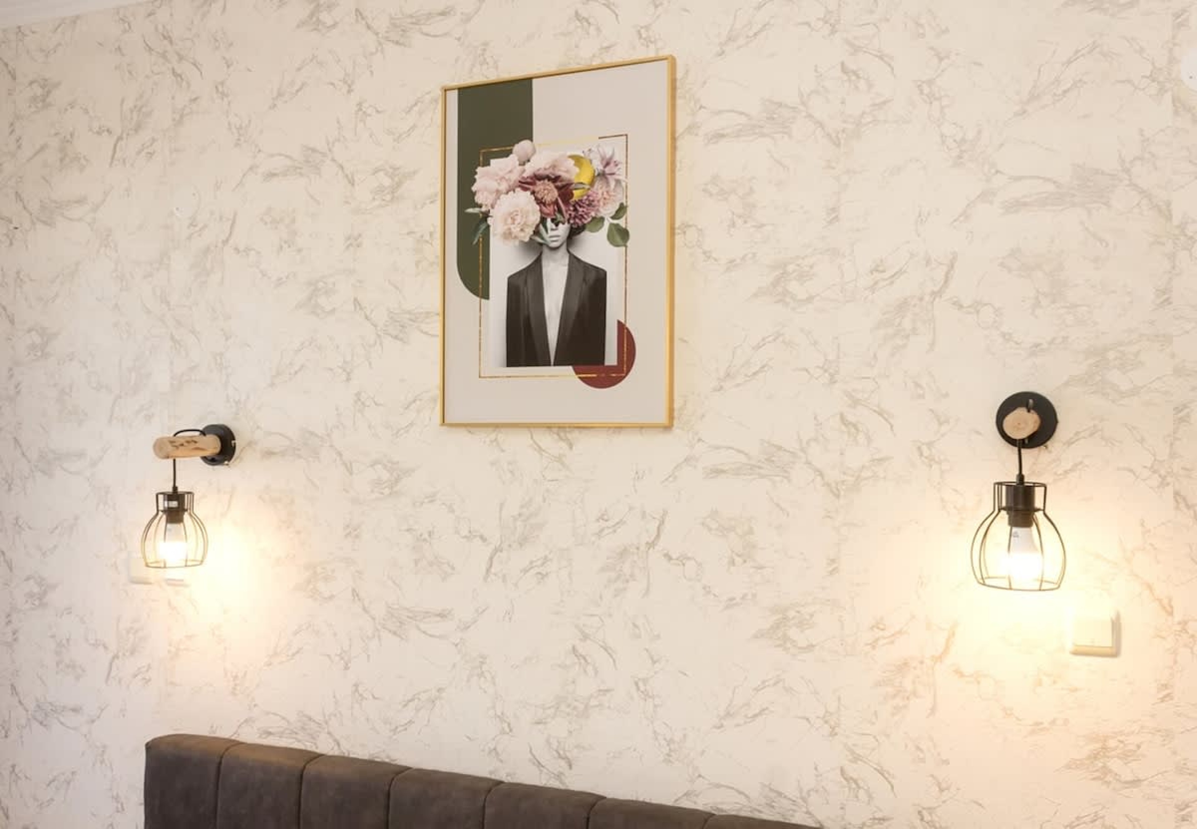 Scoutaround White Logo