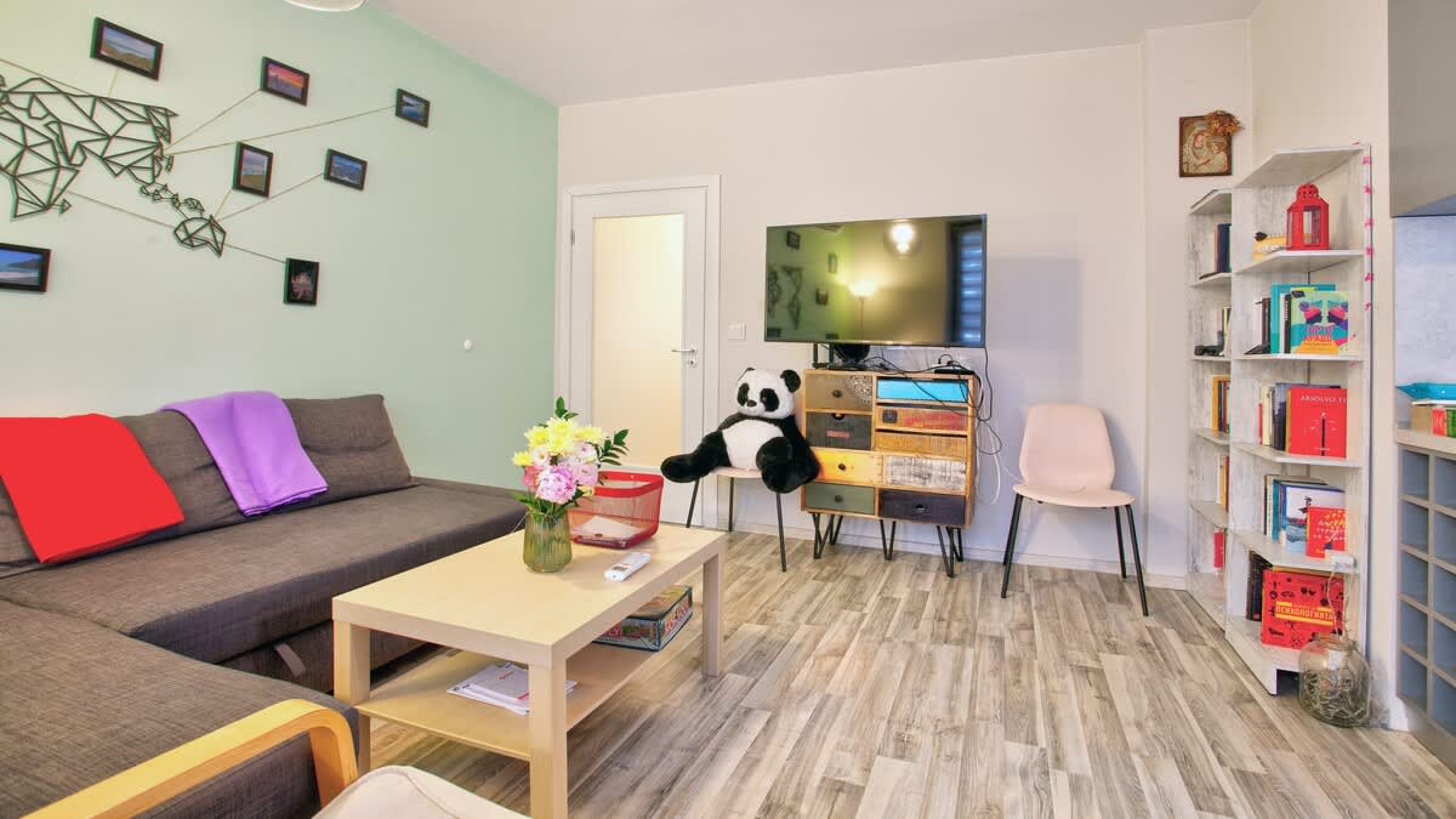 Scoutaround White Logo