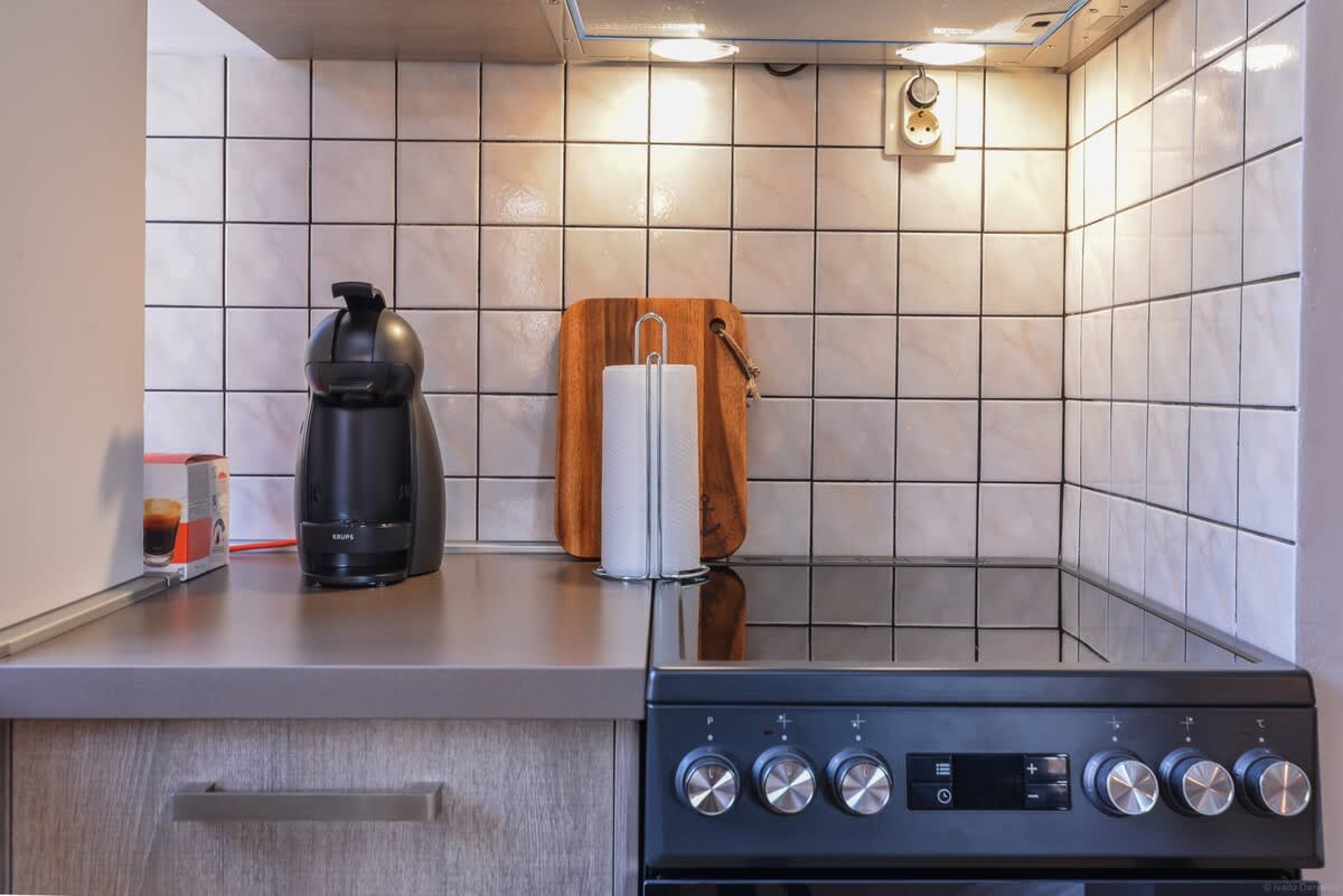 Colorful 2BD Apartment next to Serdika Center - Photo 5