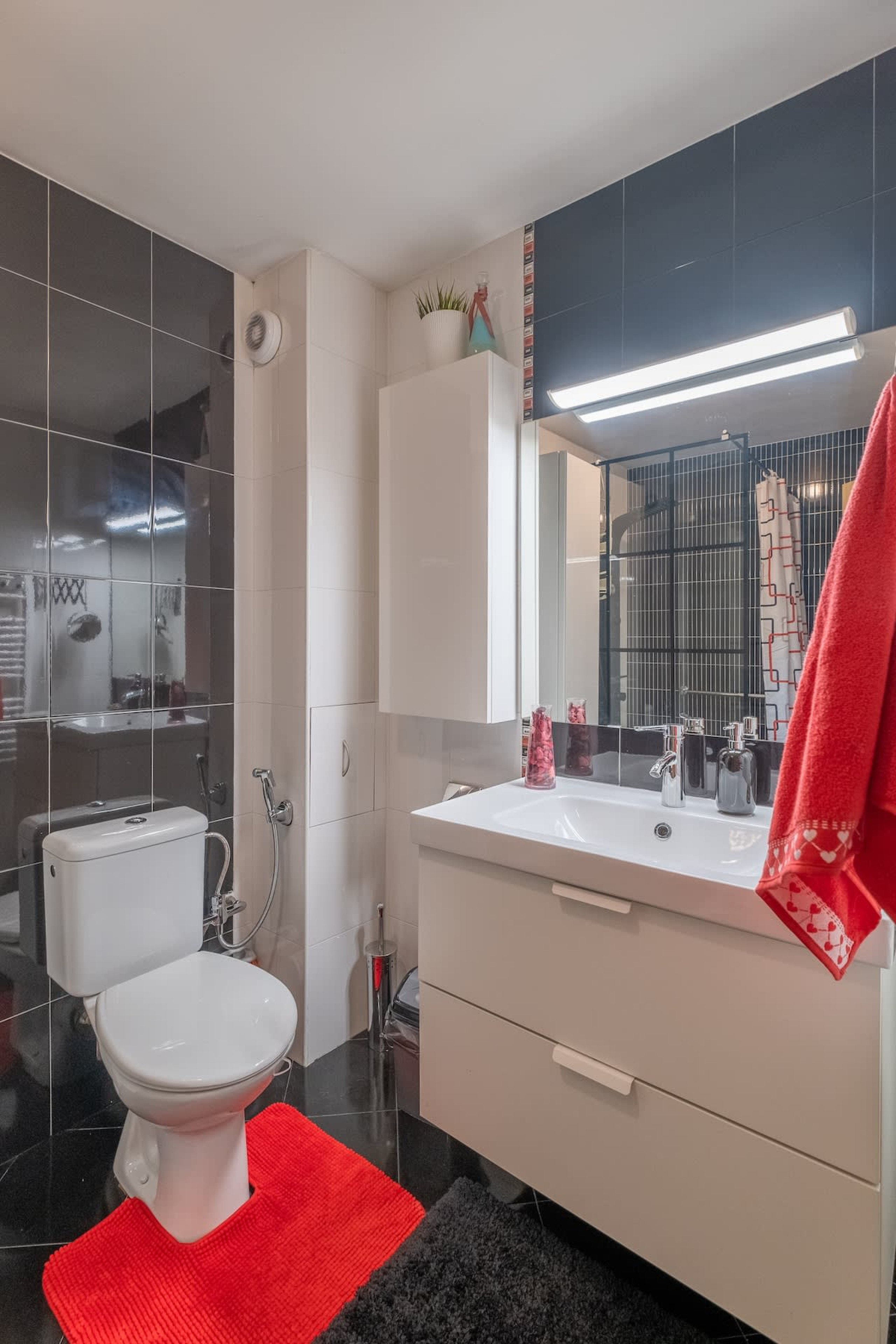 Scoutaround White Logo