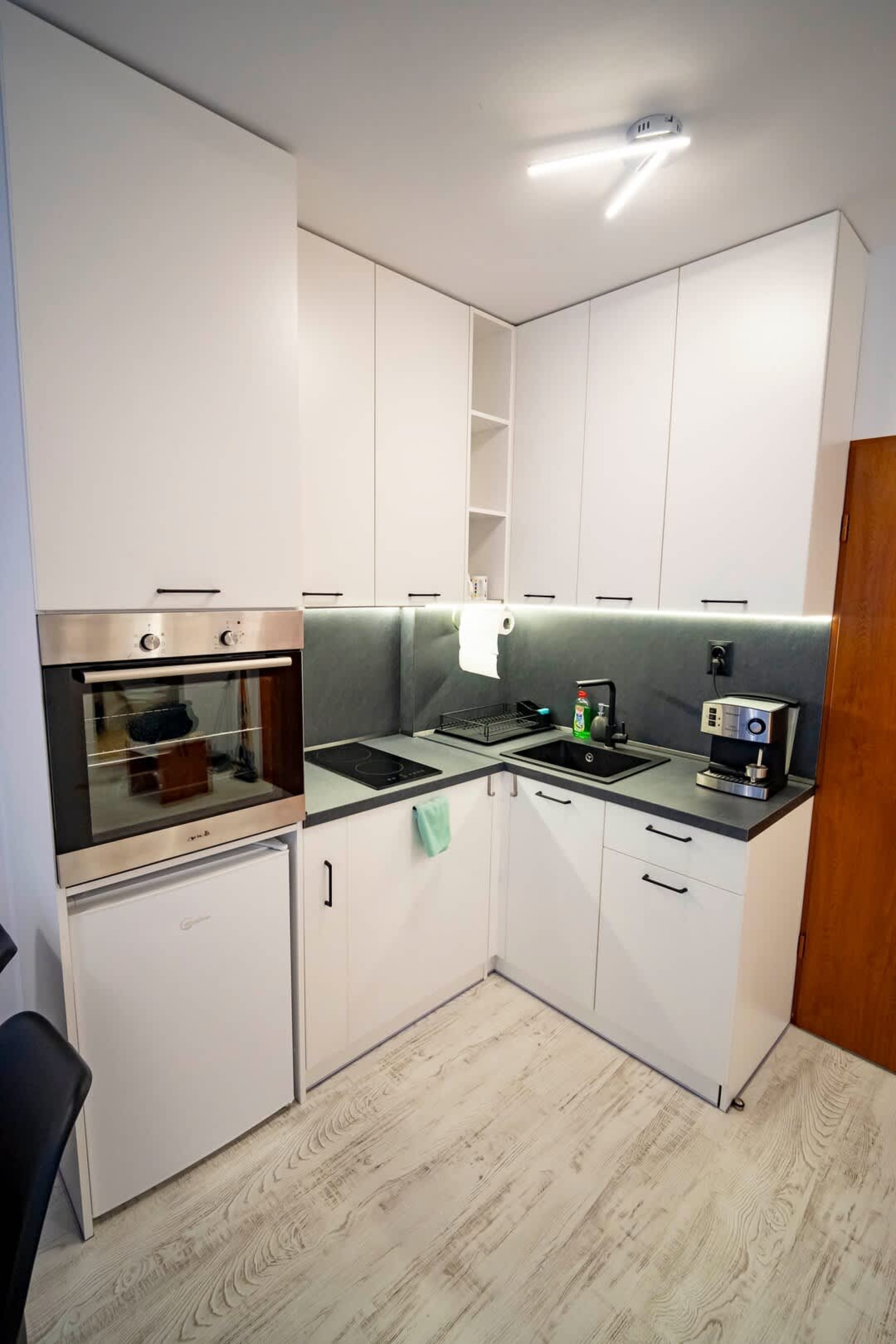 Harmani Haven 1BD Apart + Parking by Flat Manager - Photo 21