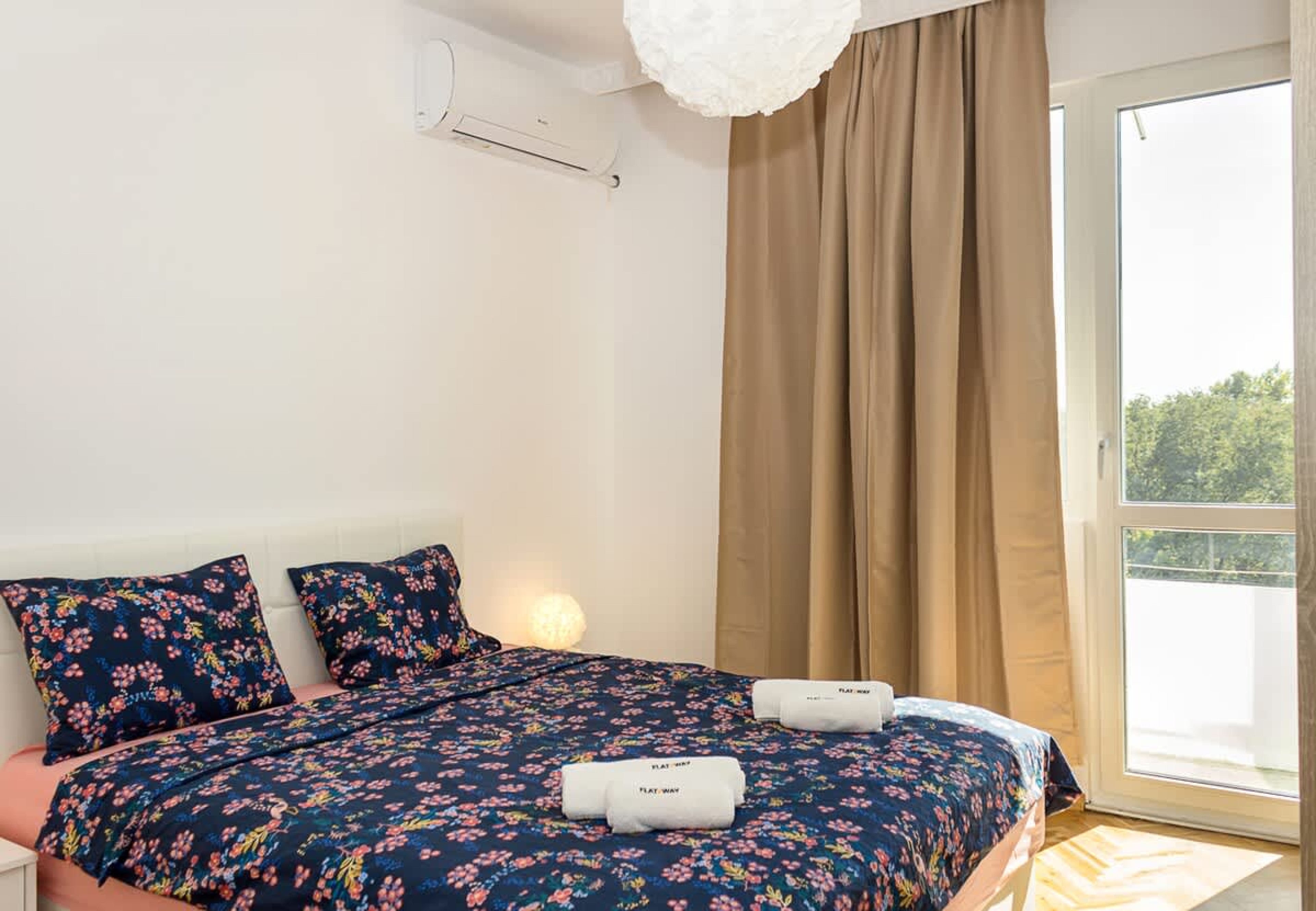 Scoutaround White Logo