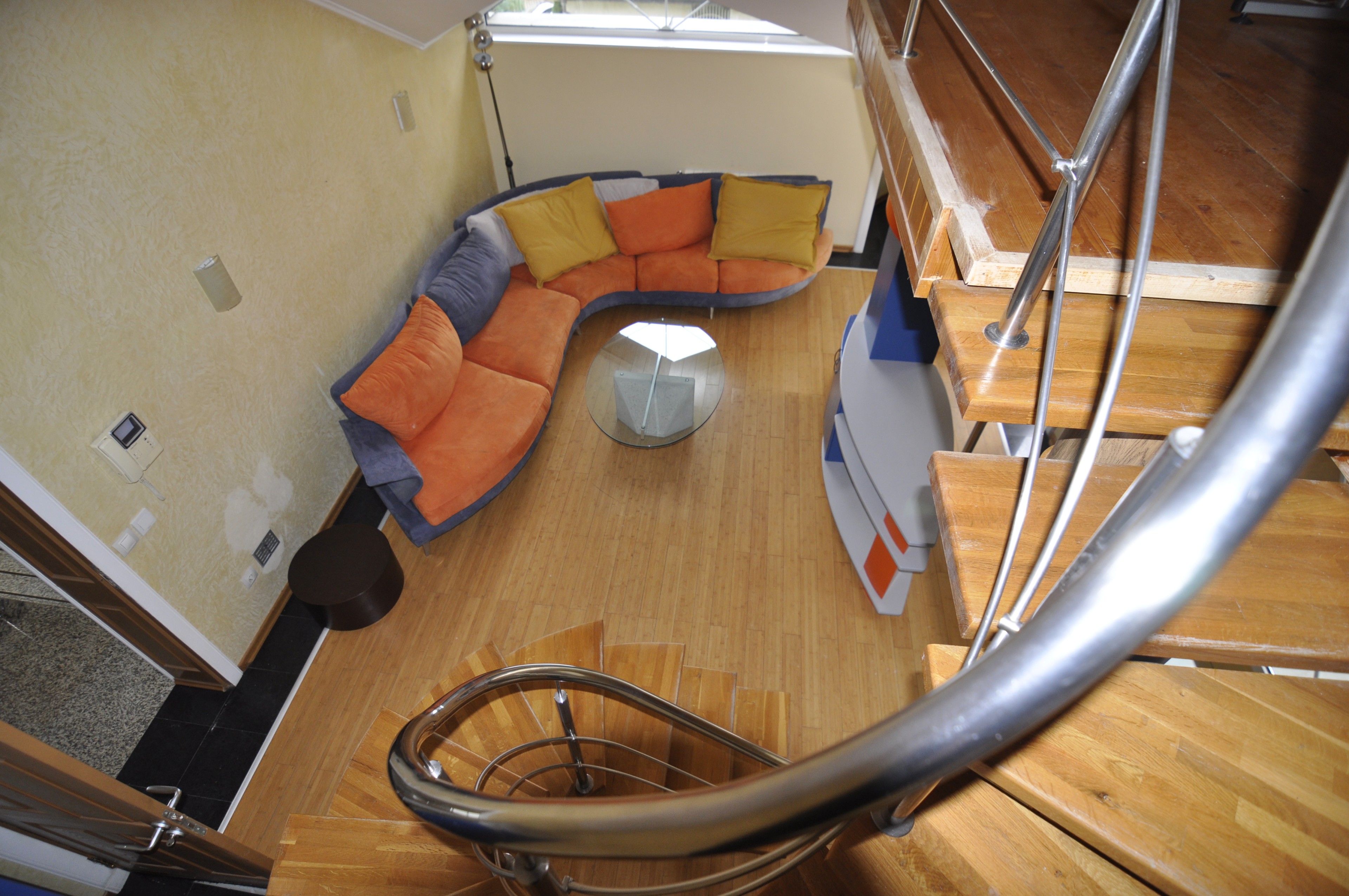 Scoutaround White Logo