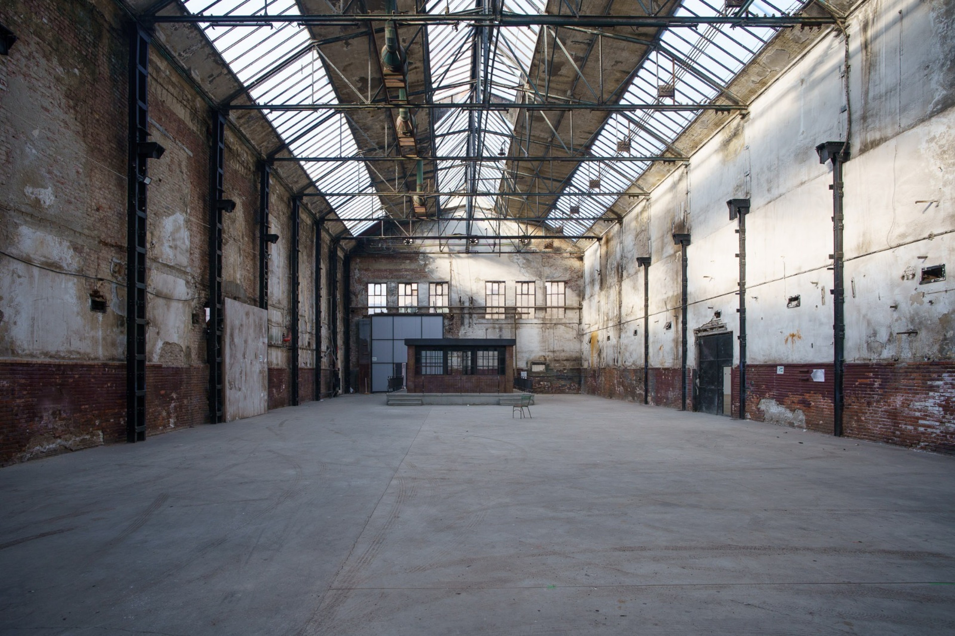 Scoutaround White Logo