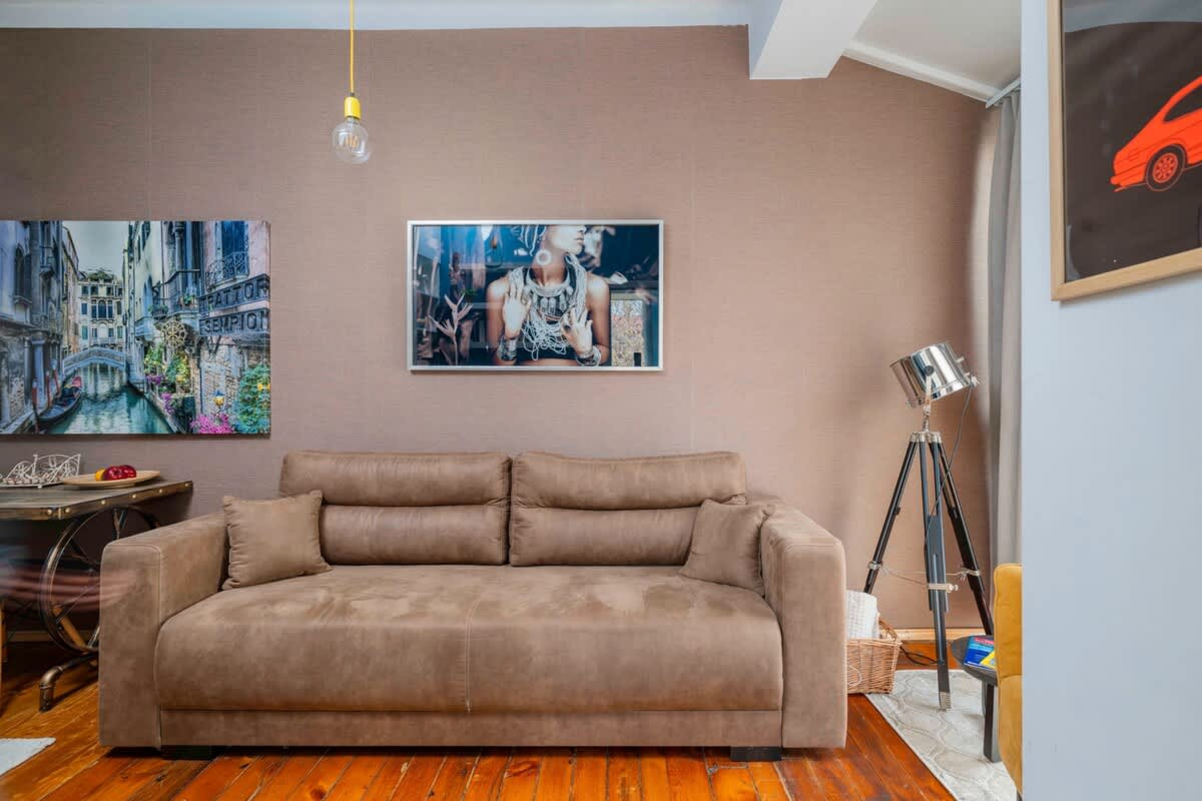 Scoutaround White Logo