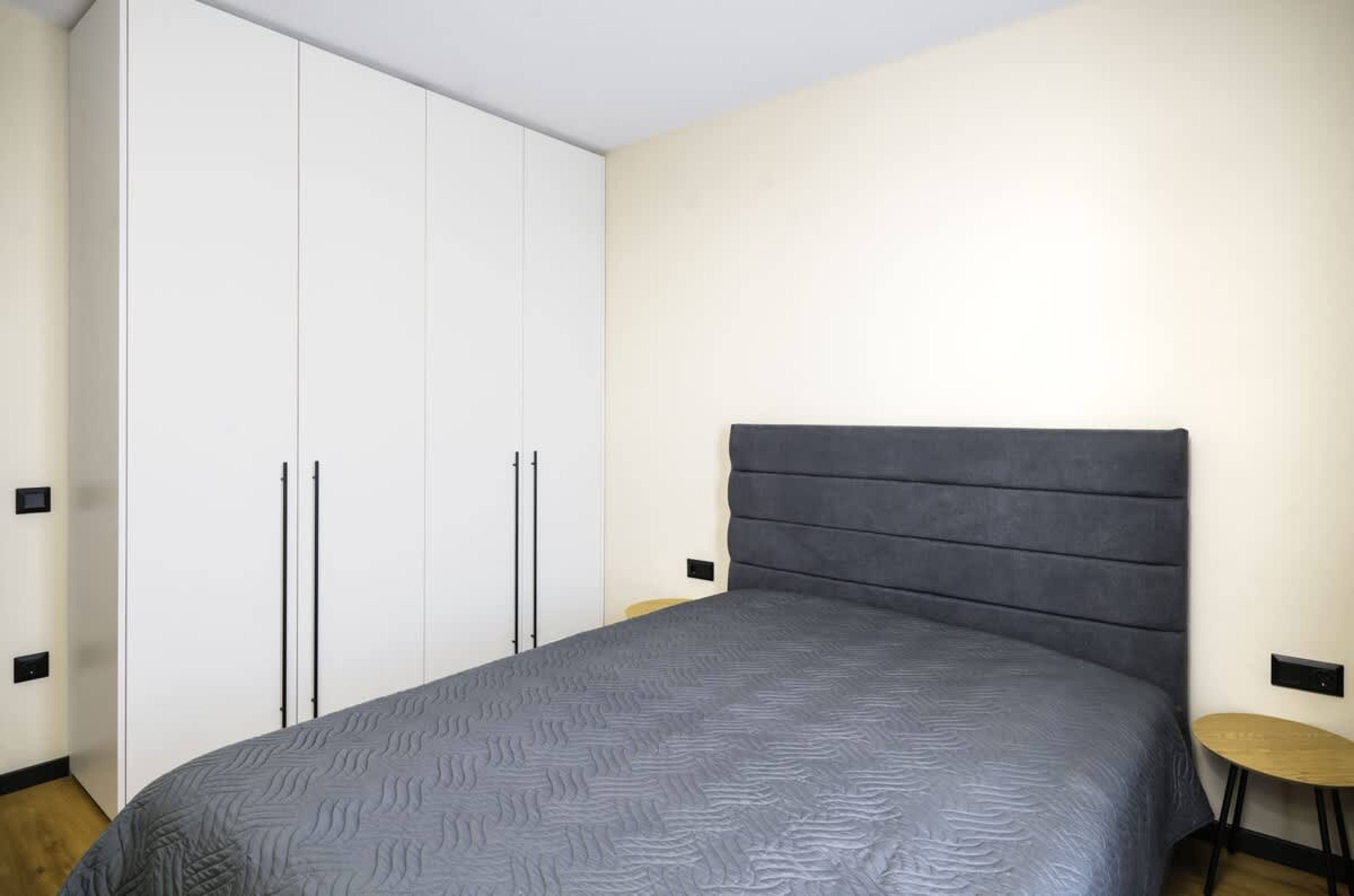 Scoutaround White Logo